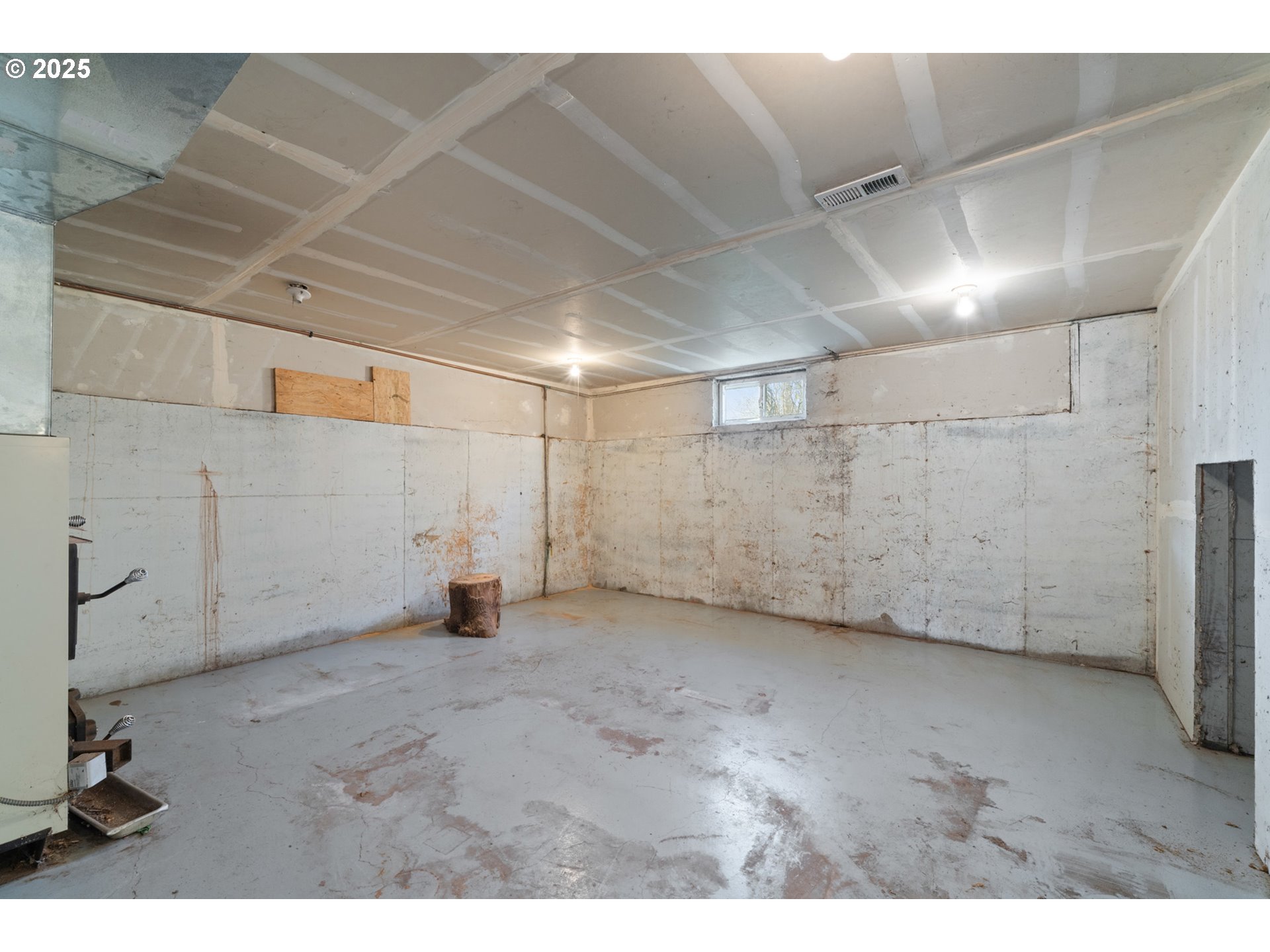 402 BIRCH AVE