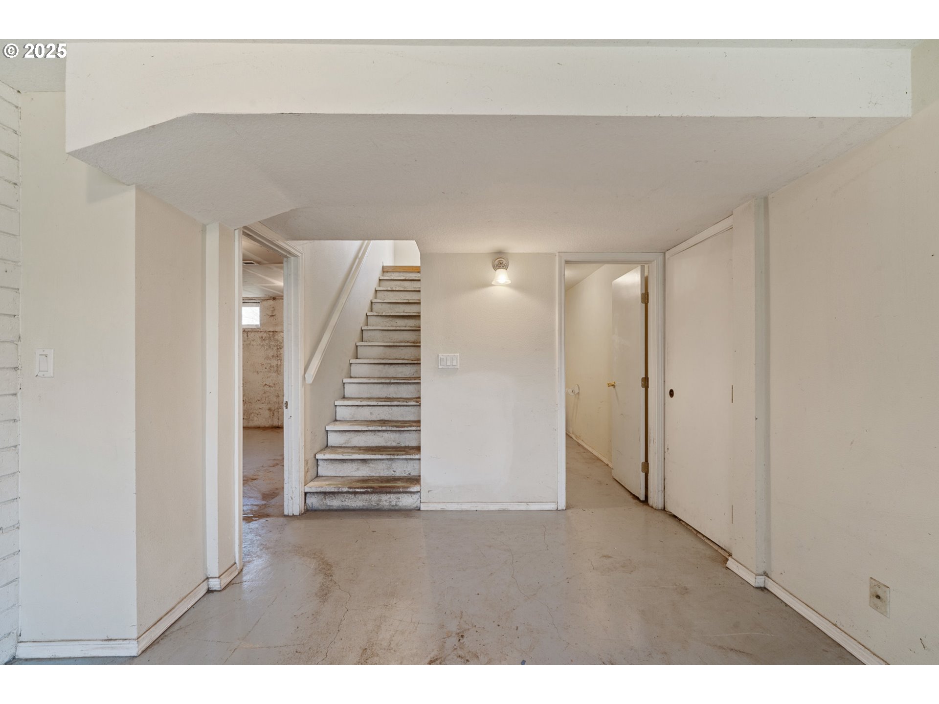 402 BIRCH AVE