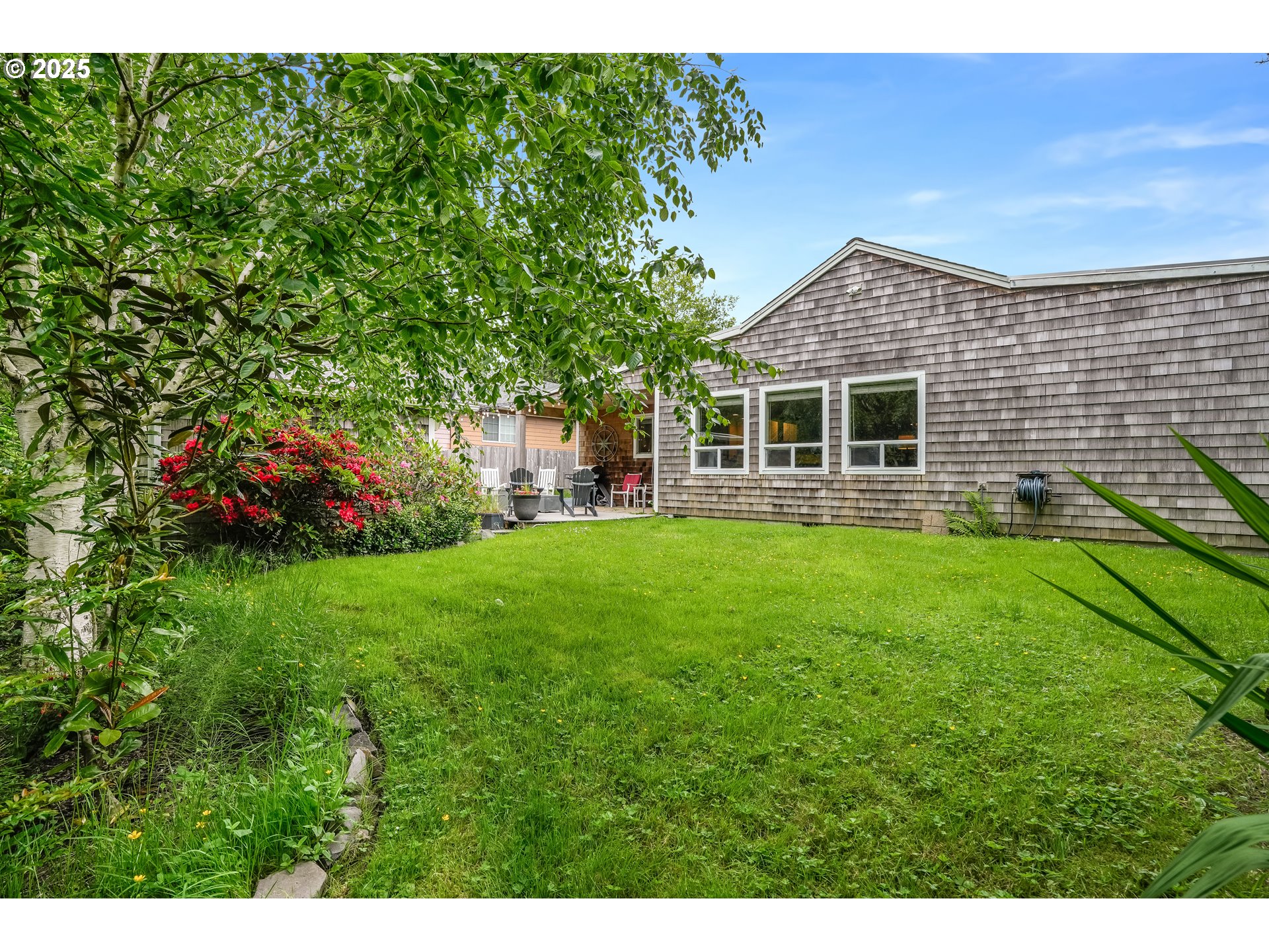 3664 W CHINOOK AVE