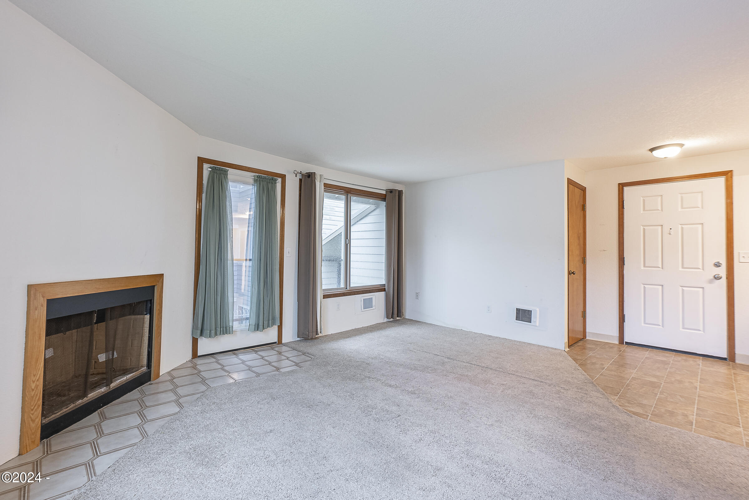 145 N Miller Street, 211