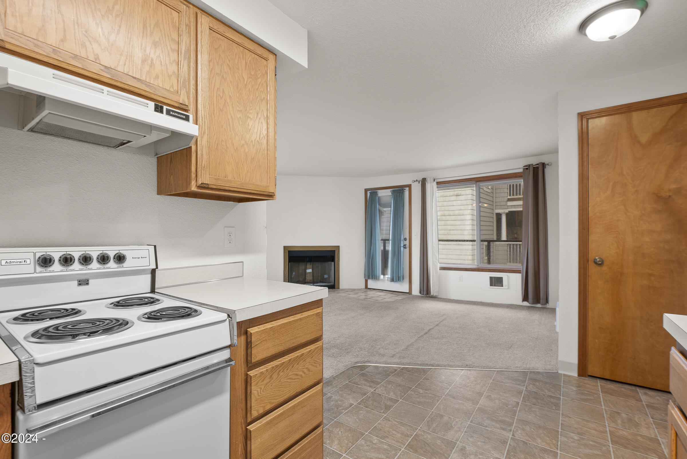 145 N Miller Street, 211