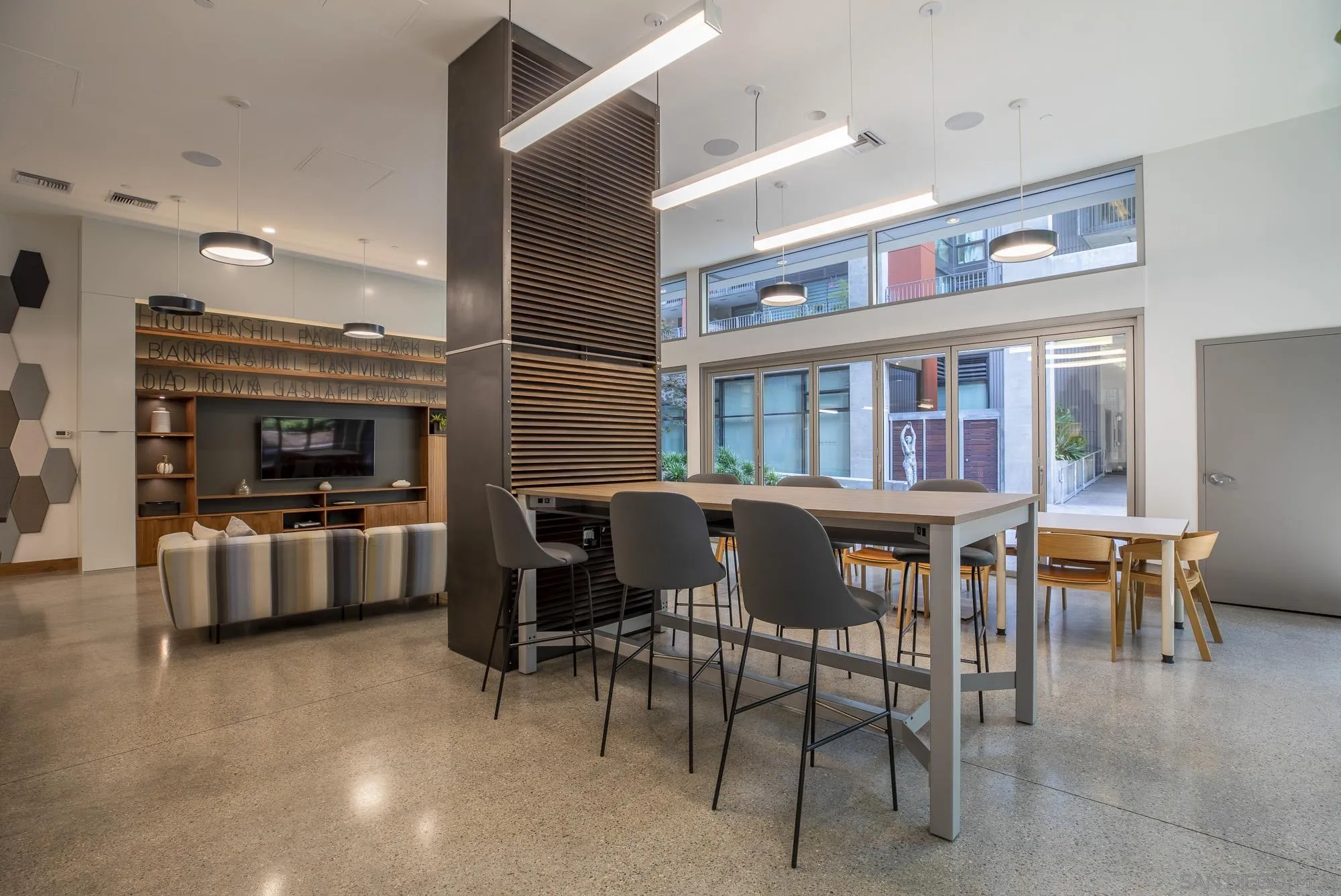 350 11th Ave Unit 630