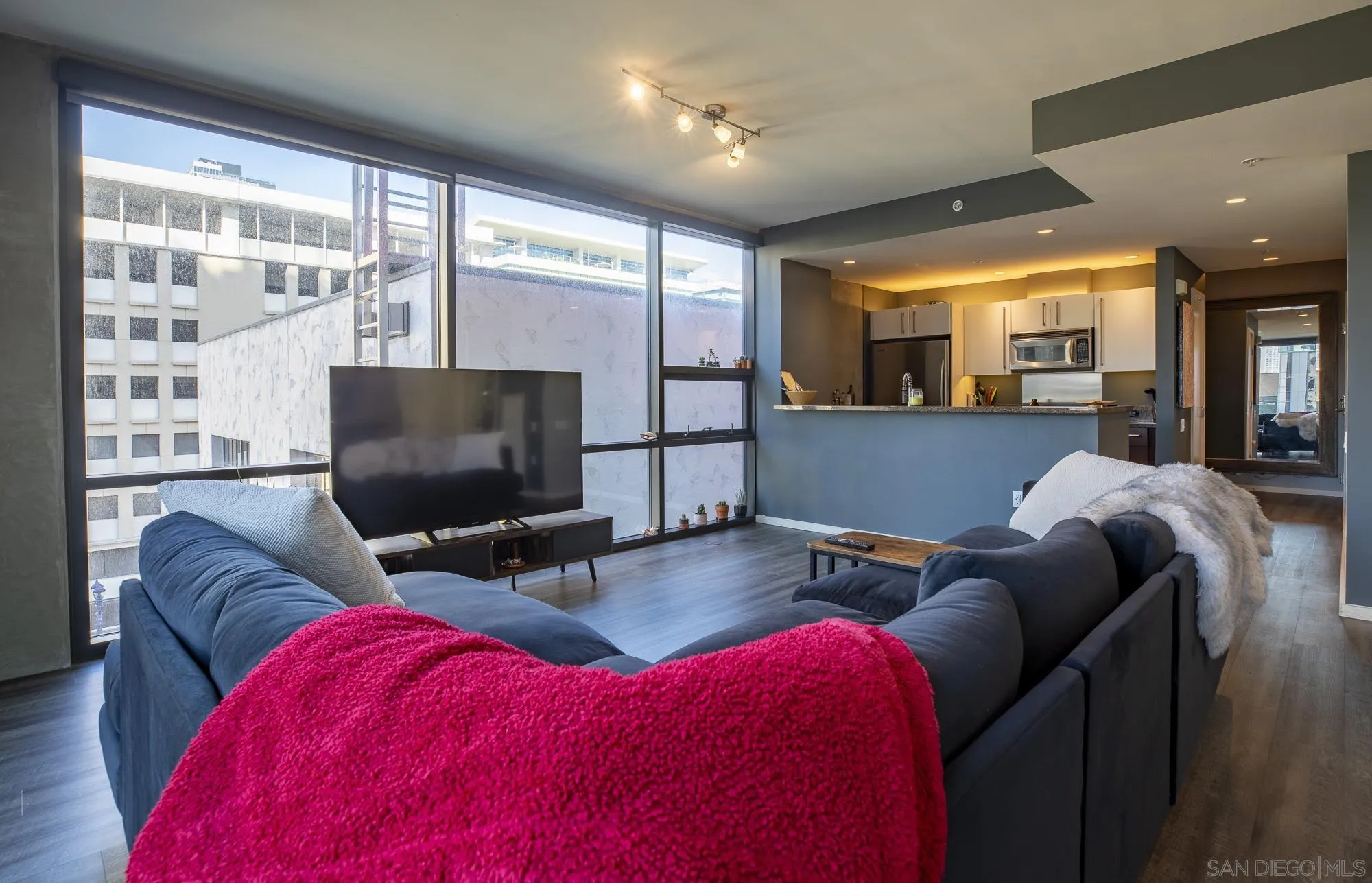 350 11th Ave Unit 630
