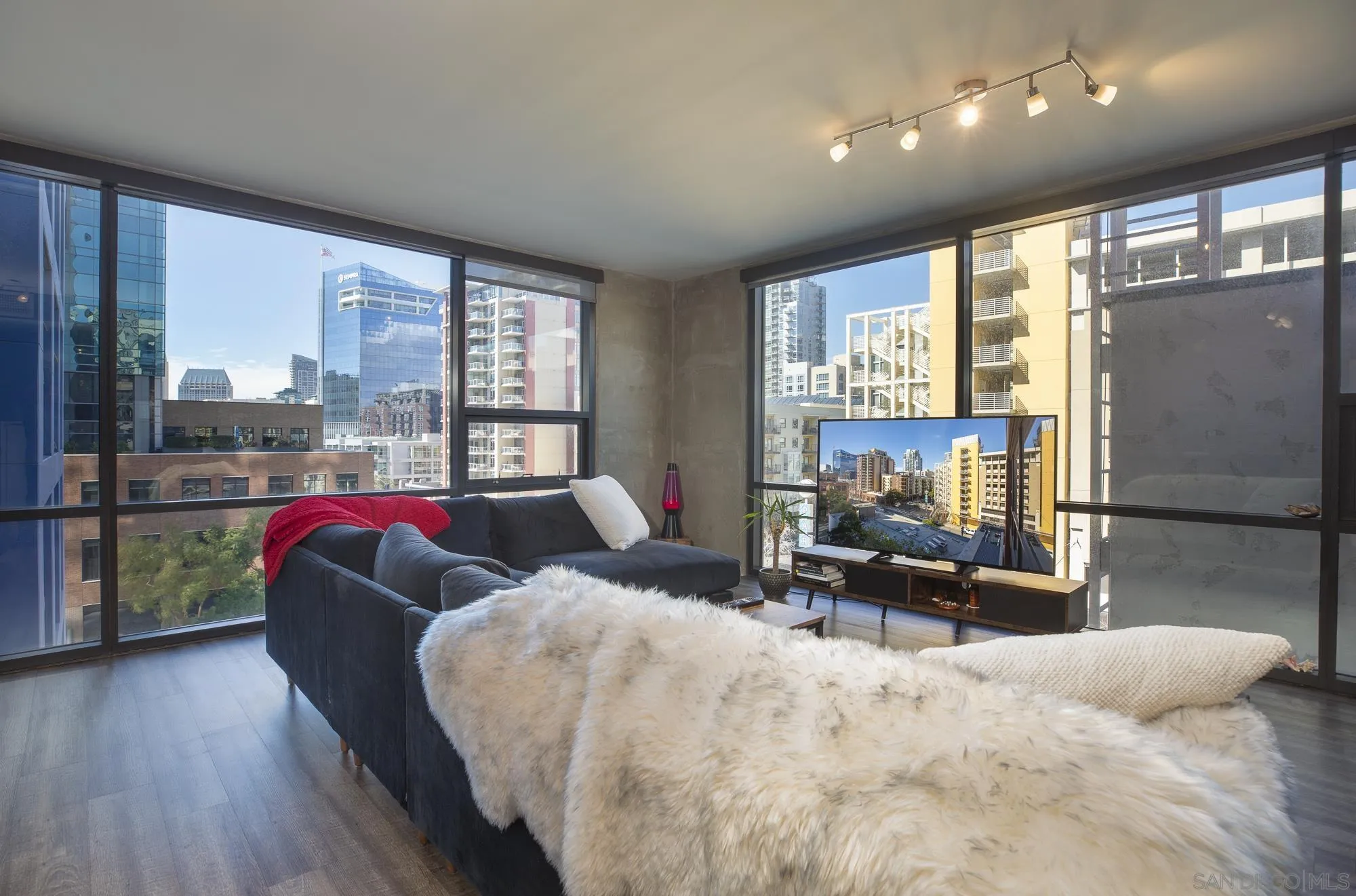 350 11th Ave Unit 630