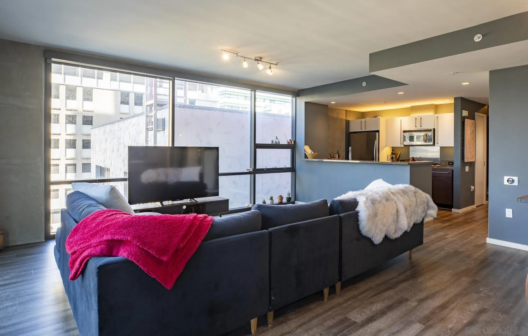 350 11th Ave Unit 630
