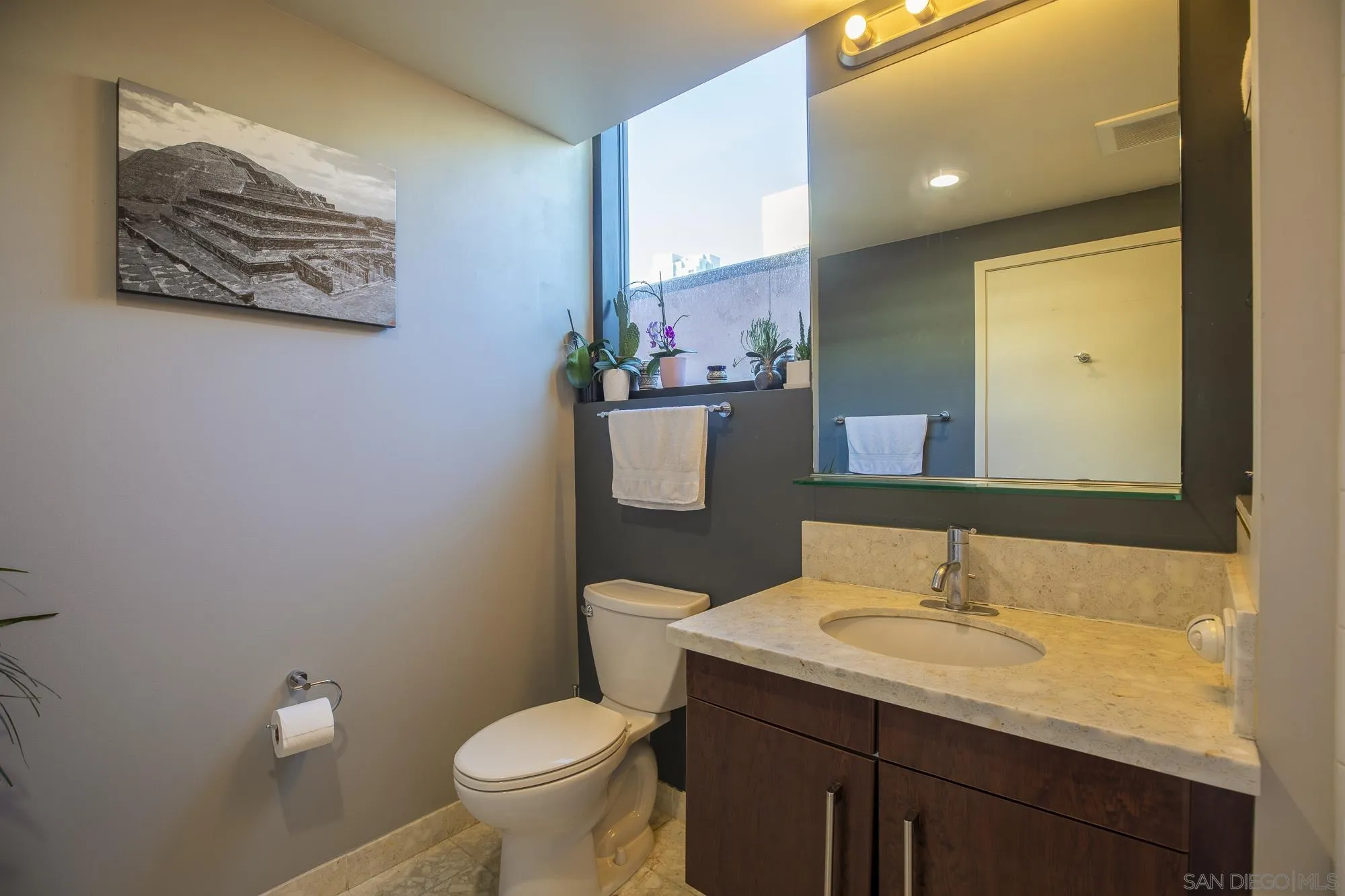 350 11th Ave Unit 630