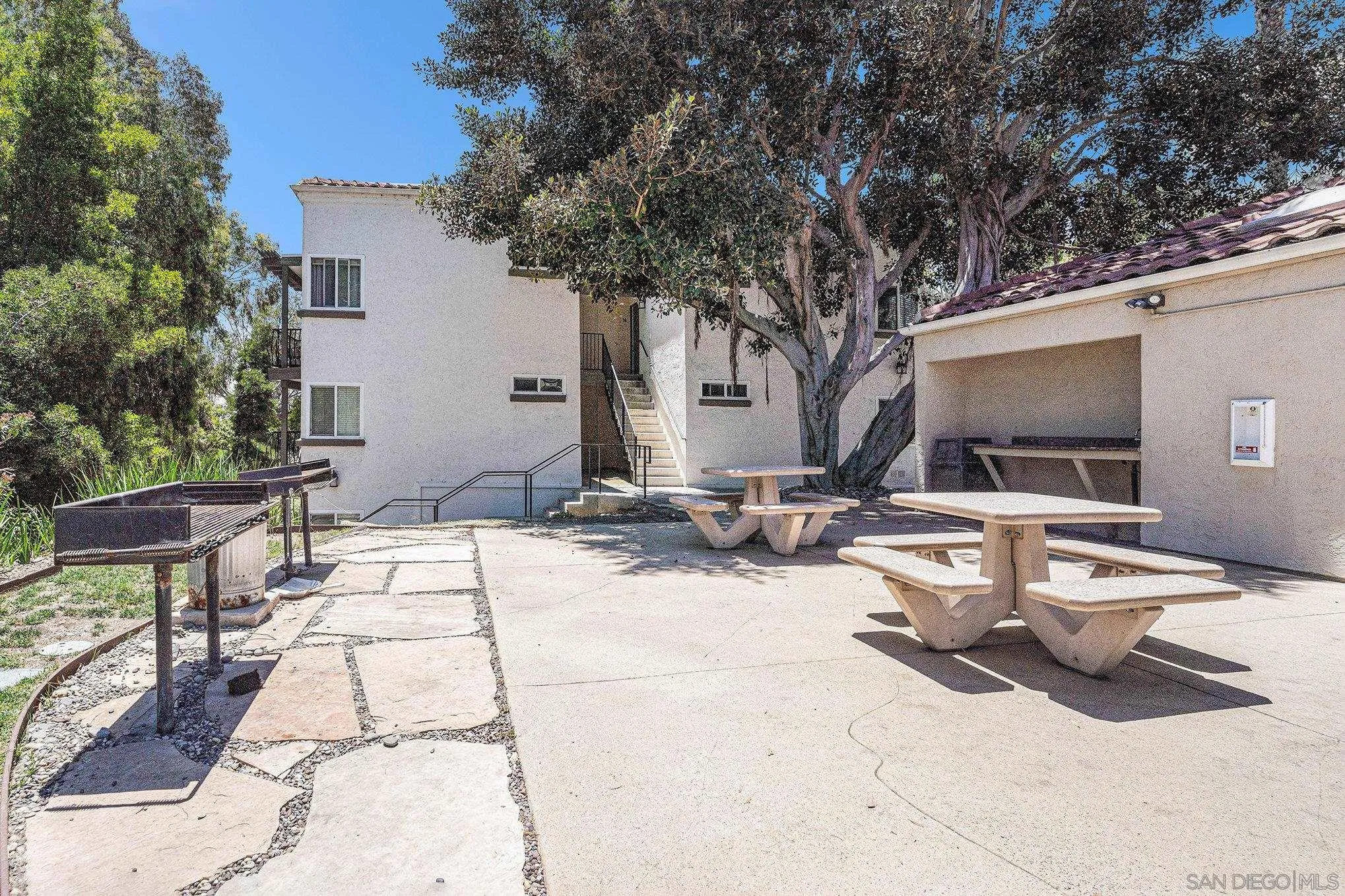 3625 Ash St Unit 13