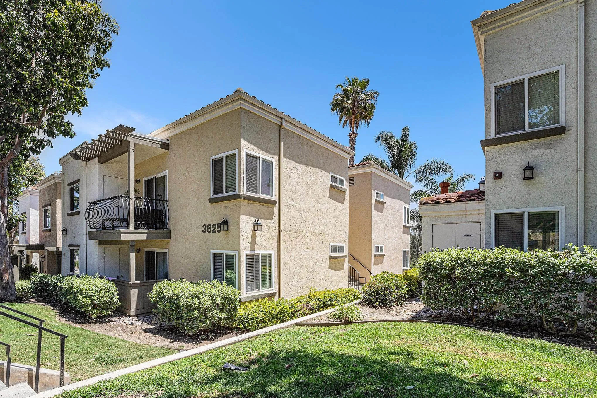 3625 Ash St Unit 13