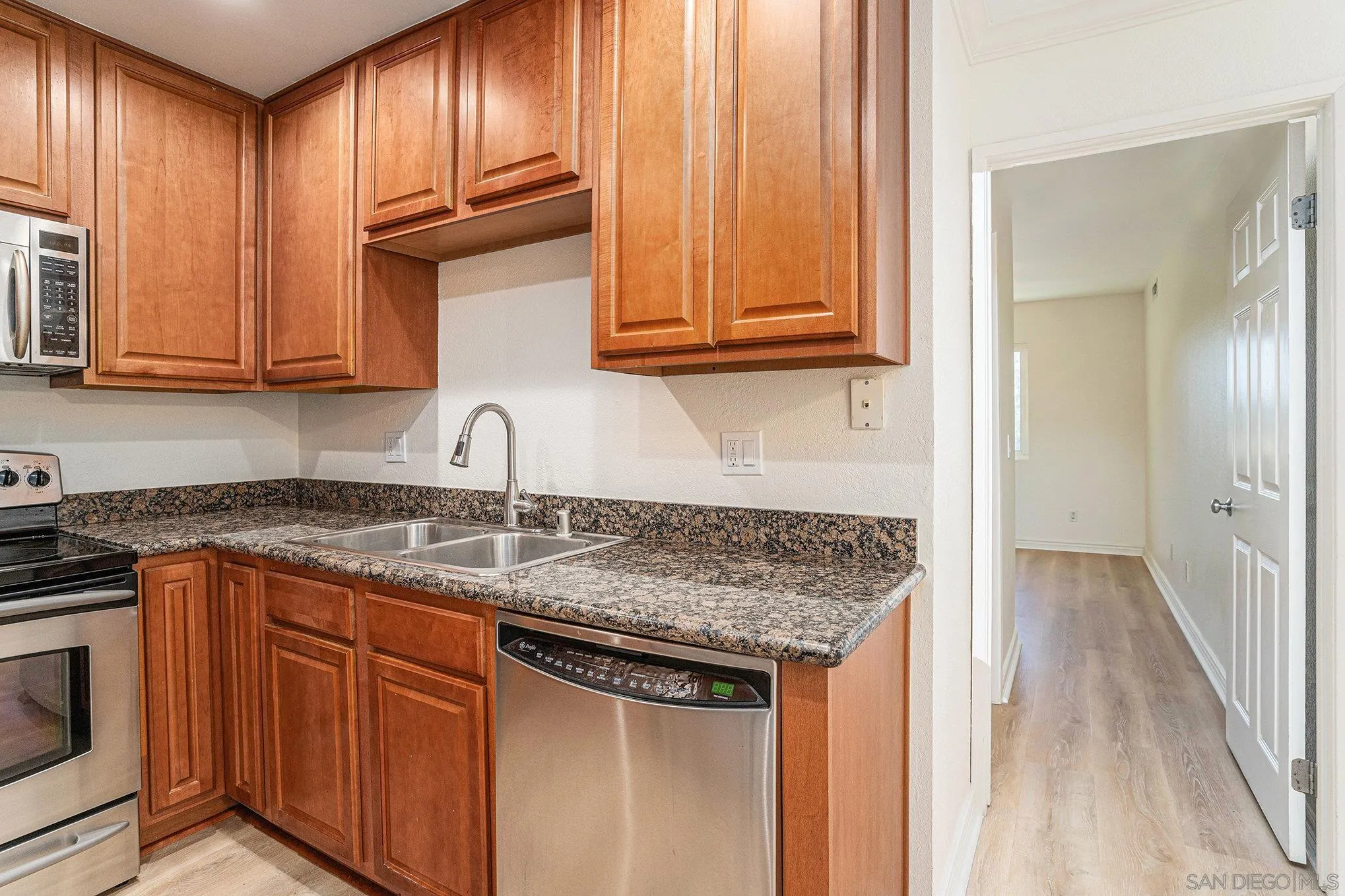 3625 Ash St Unit 13
