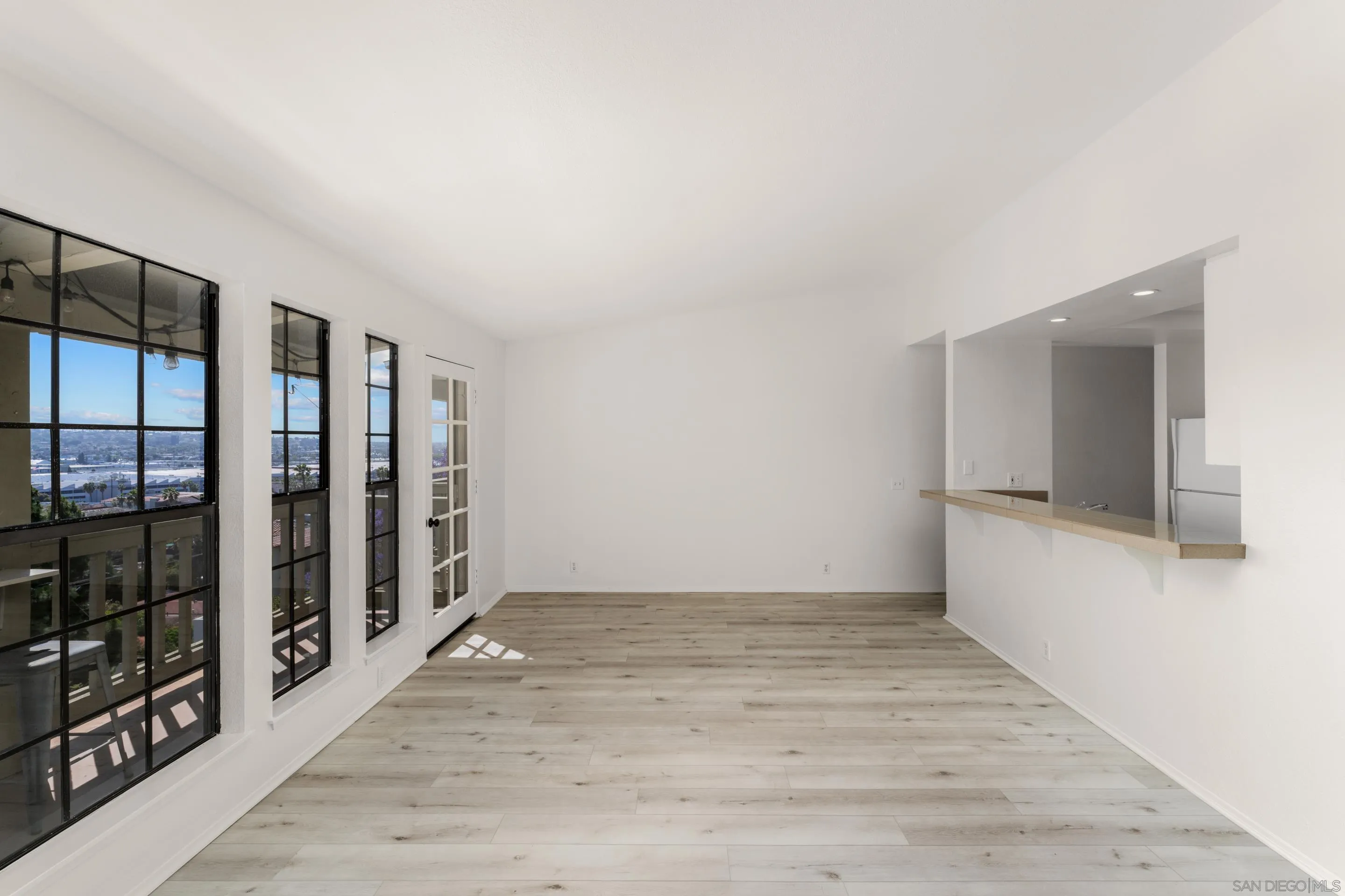 2235 Linwood Street Unit A6