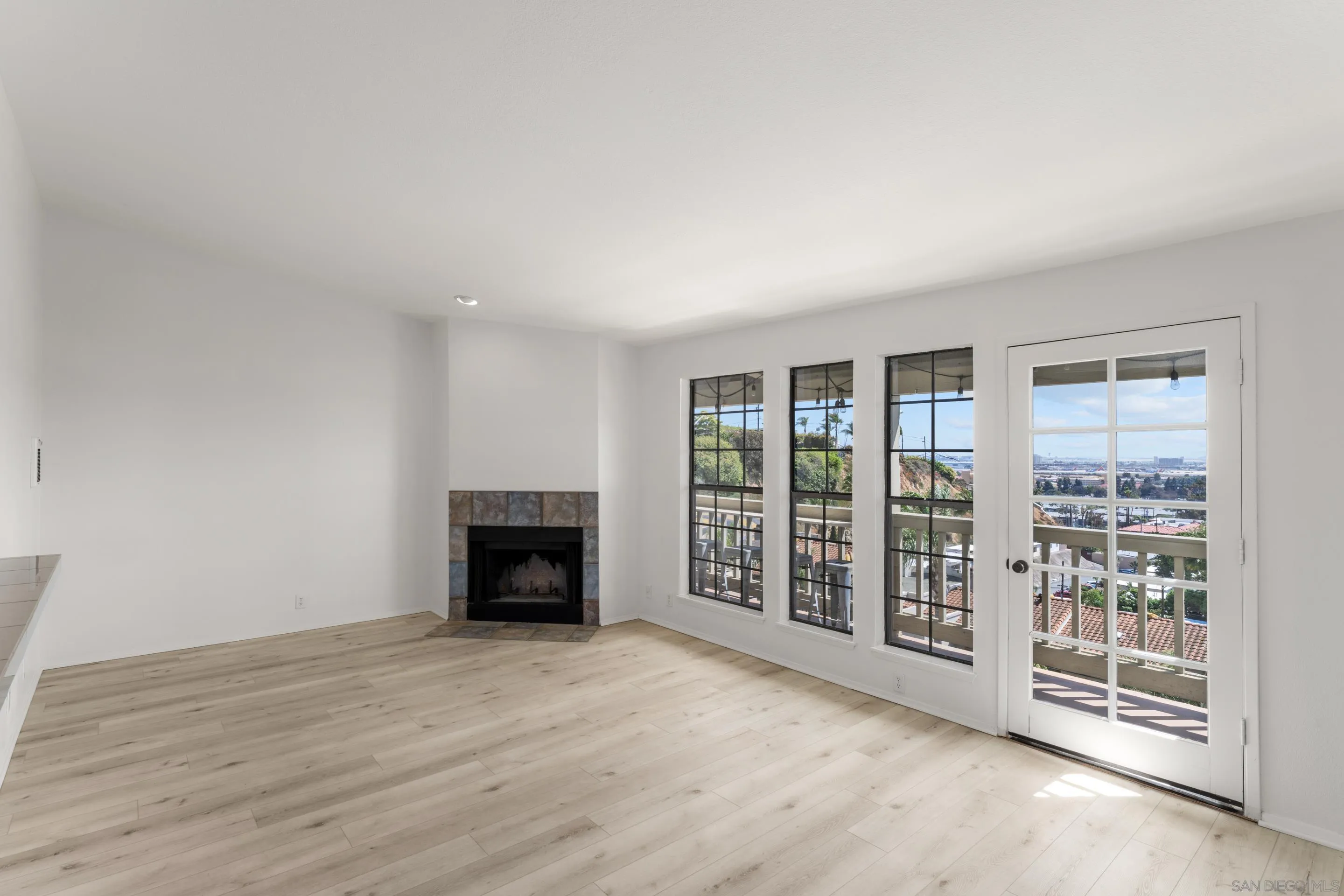 2235 Linwood Street Unit A6