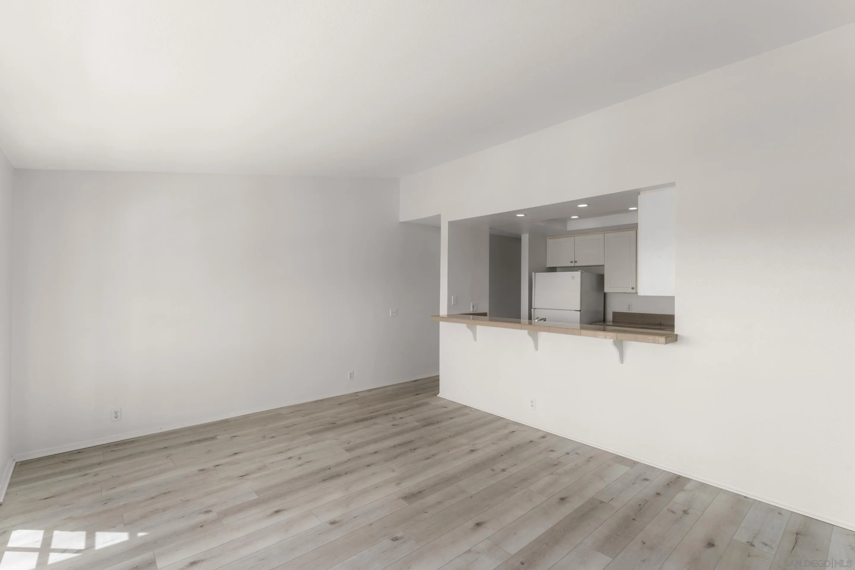 2235 Linwood Street Unit A6