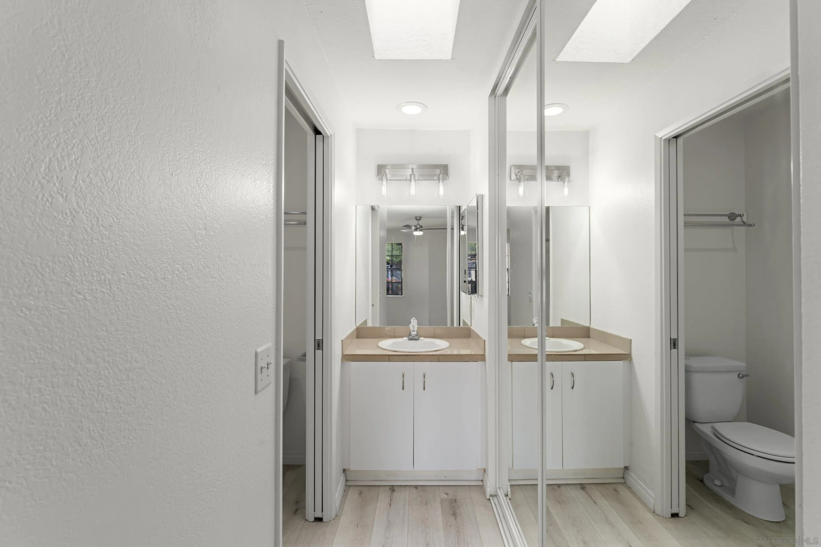 2235 Linwood Street Unit A6