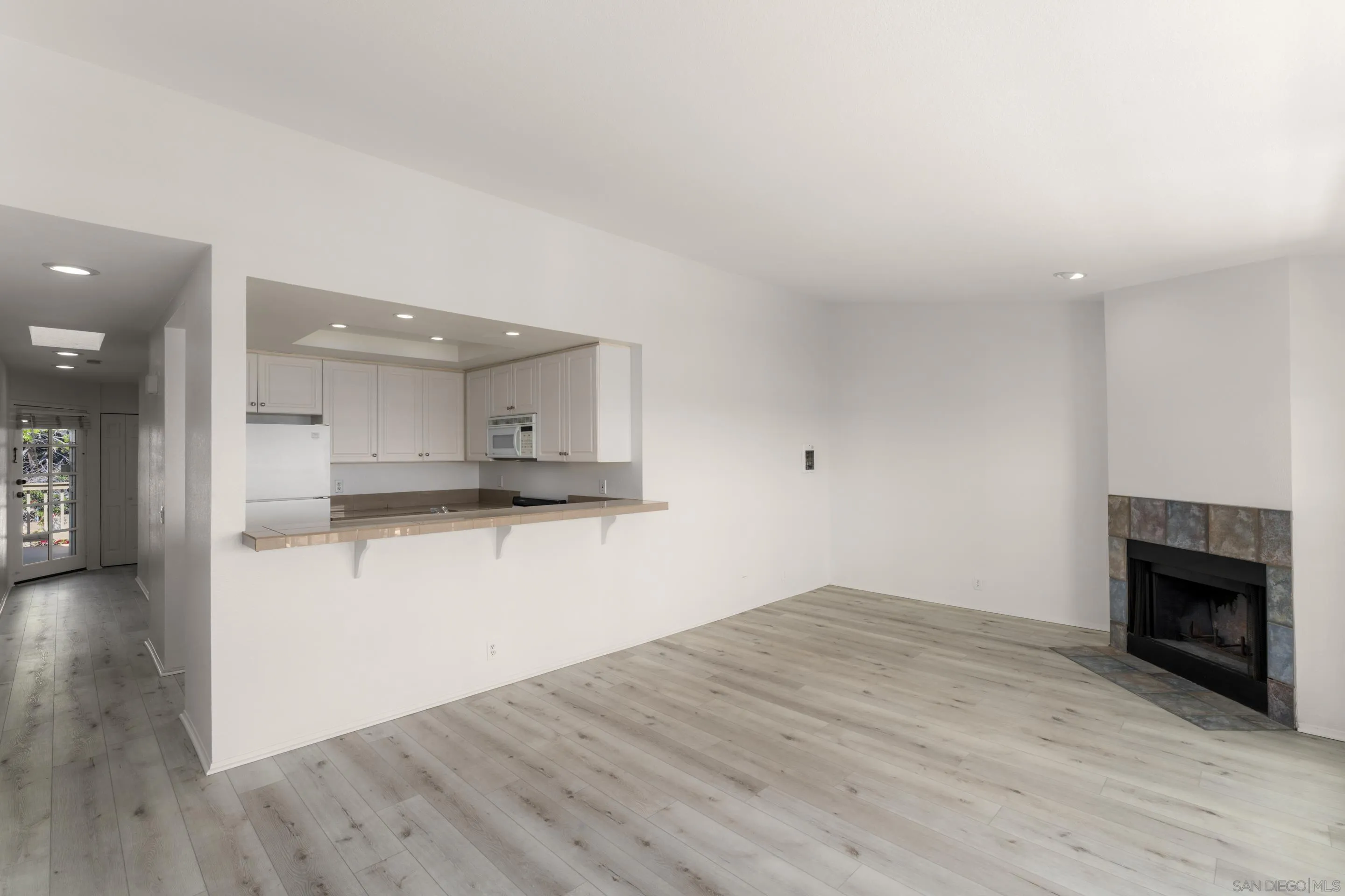 2235 Linwood Street Unit A6