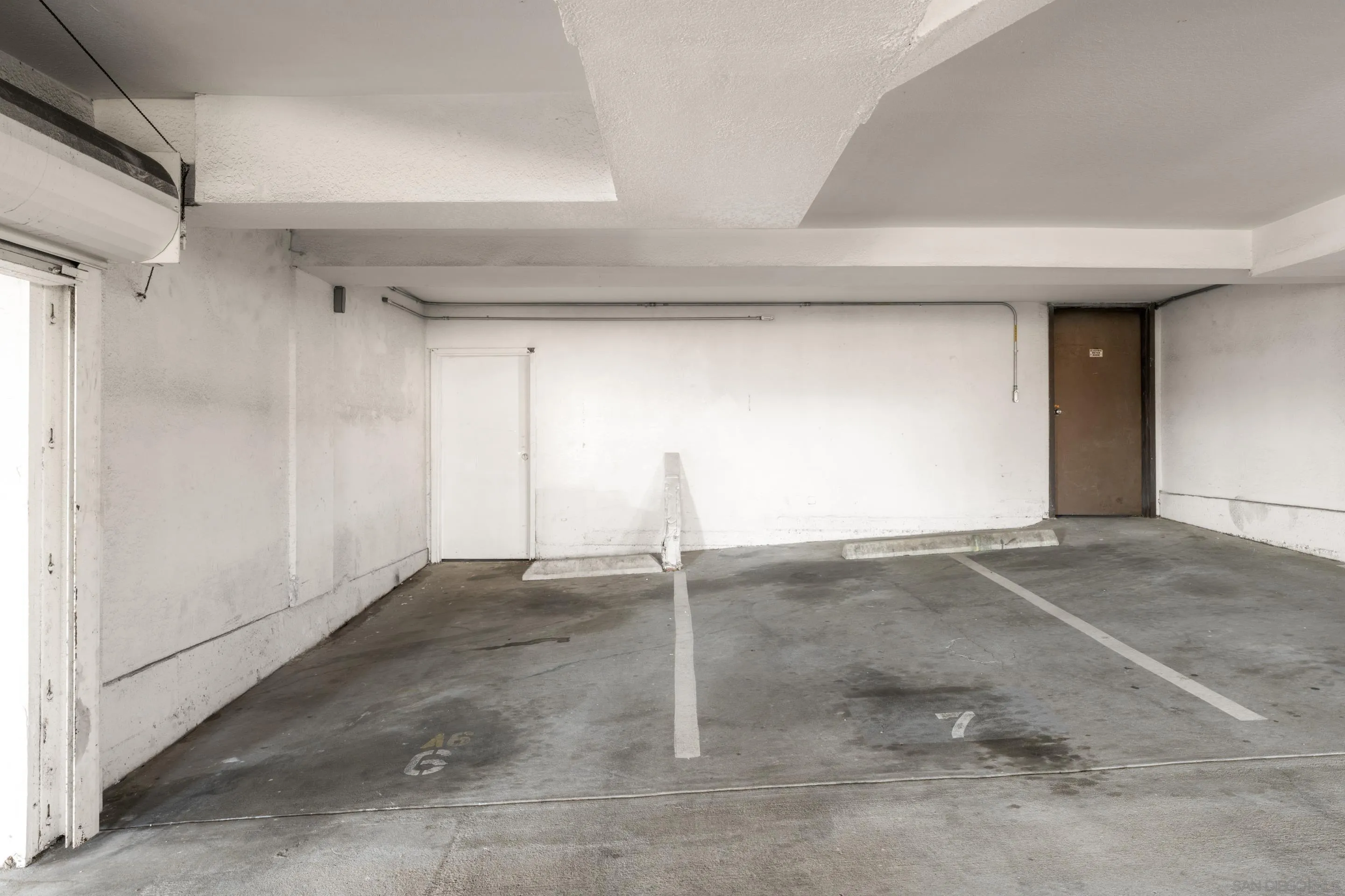 2235 Linwood Street Unit A6