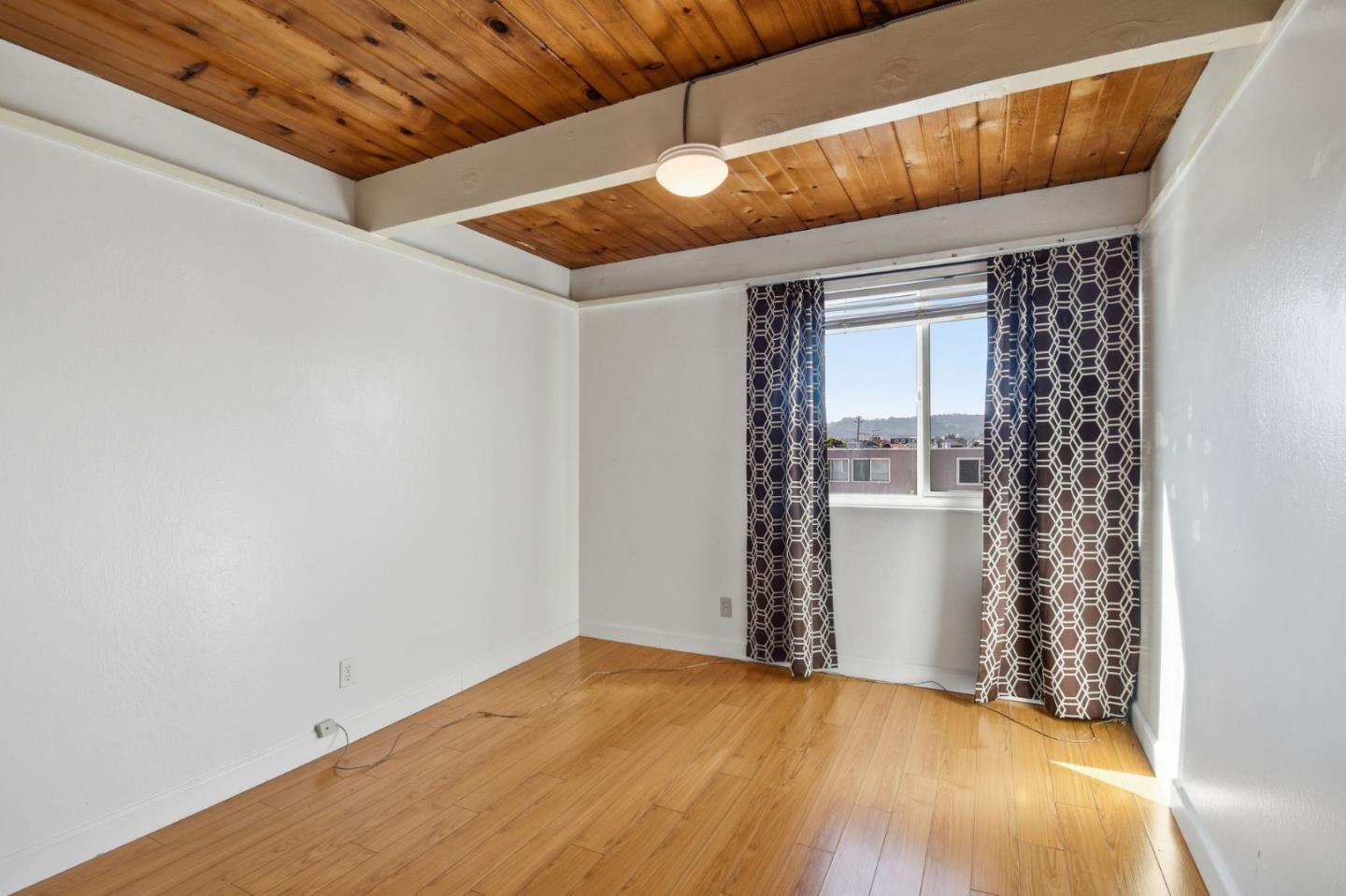 576 Sylvan Street 20