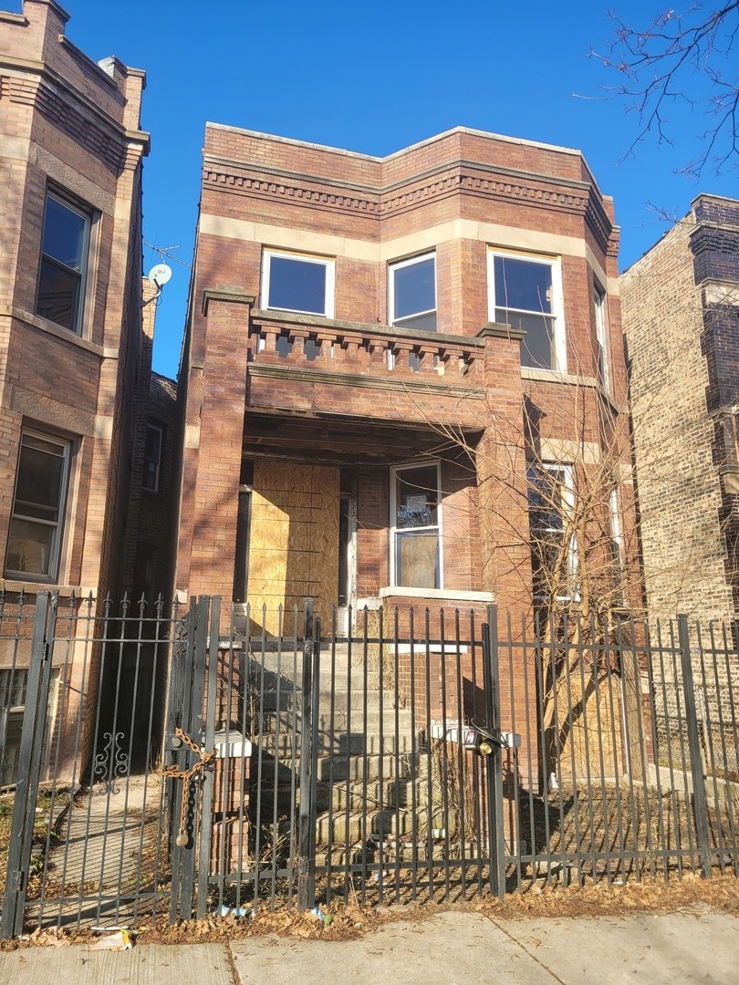 3934 W VAN BUREN Street