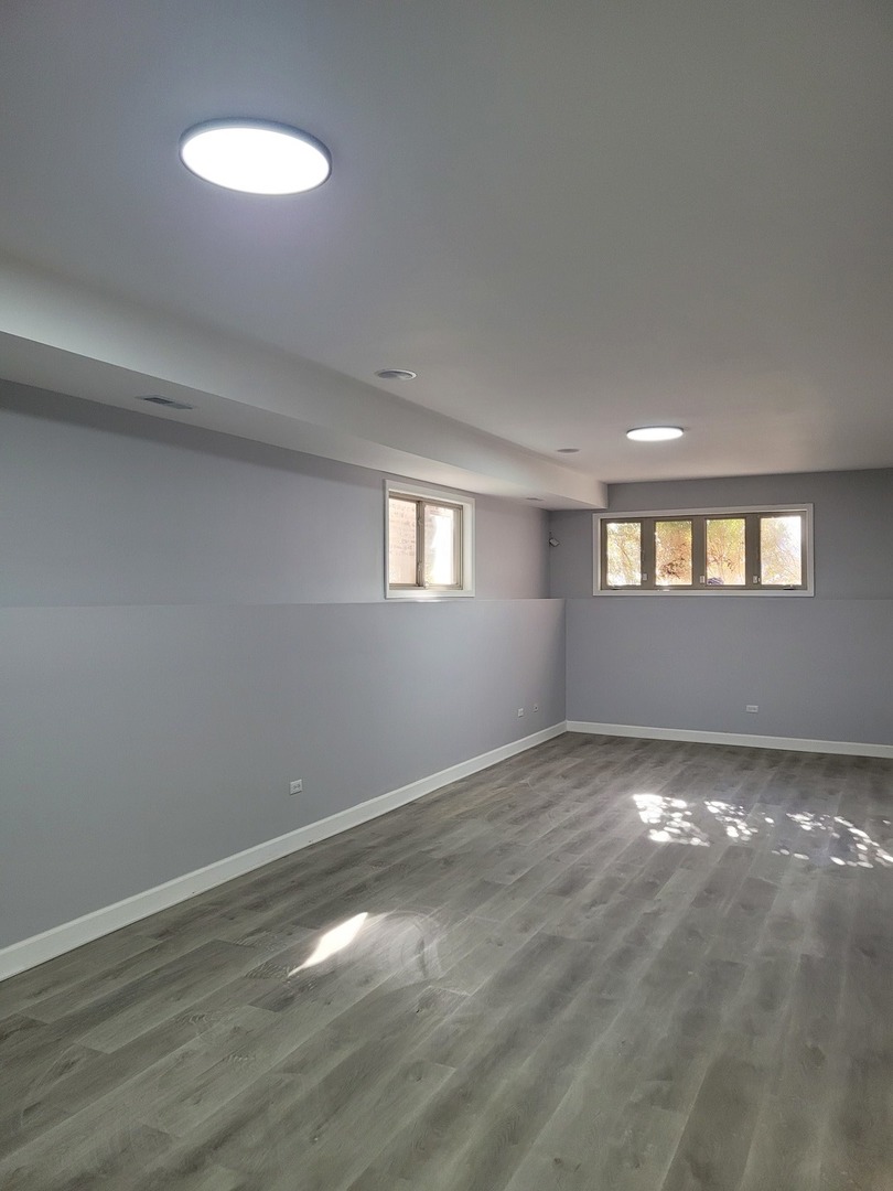 826 E 89TH Street