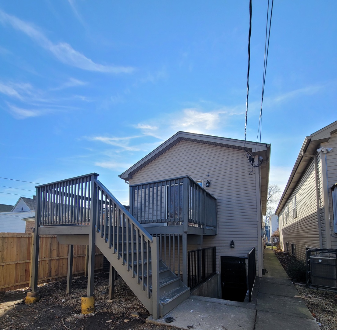 826 E 89TH Street