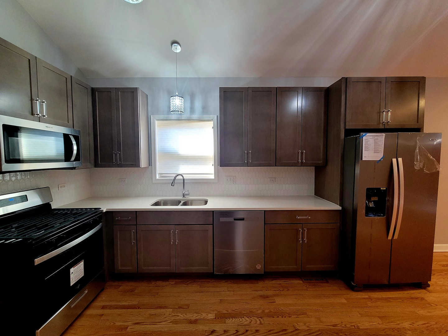 826 E 89TH Street