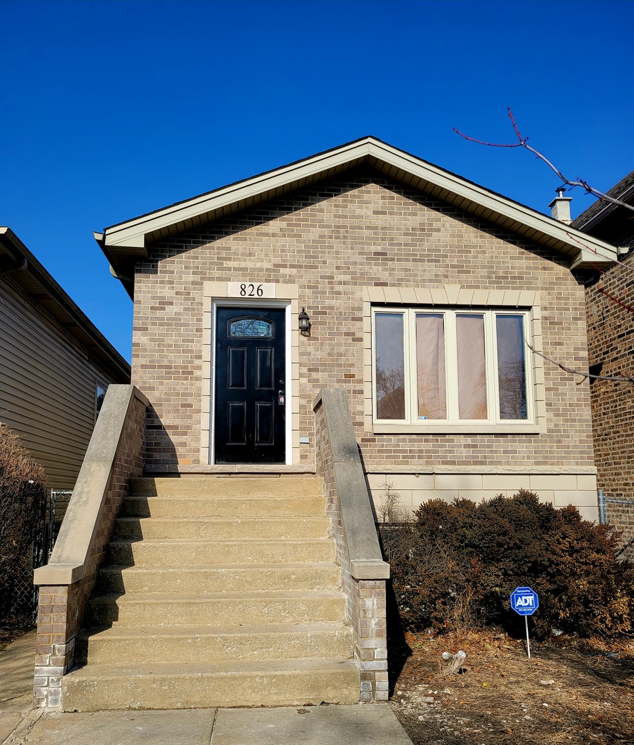 826 E 89TH Street