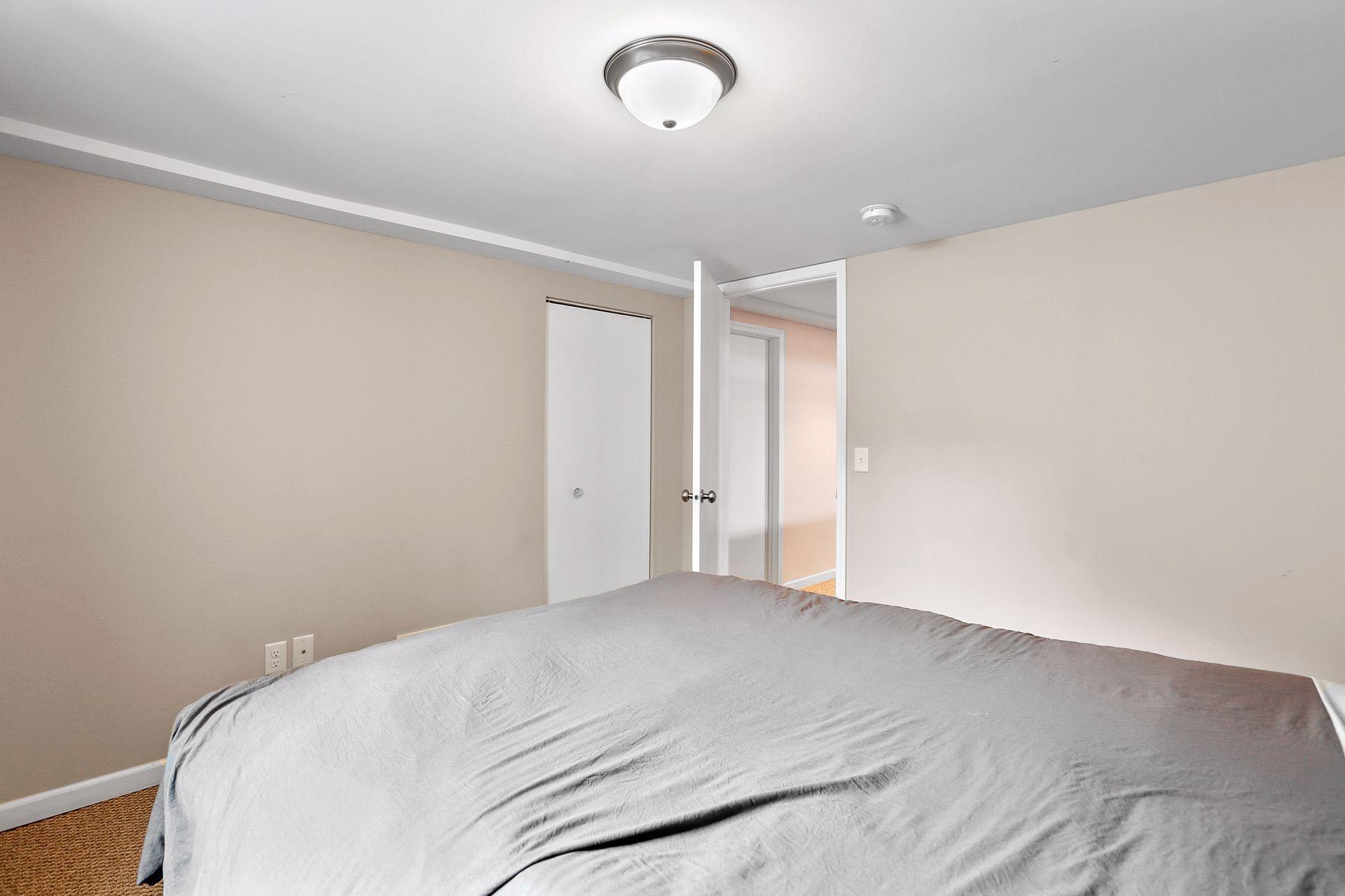 3244 Indiana Avenue N