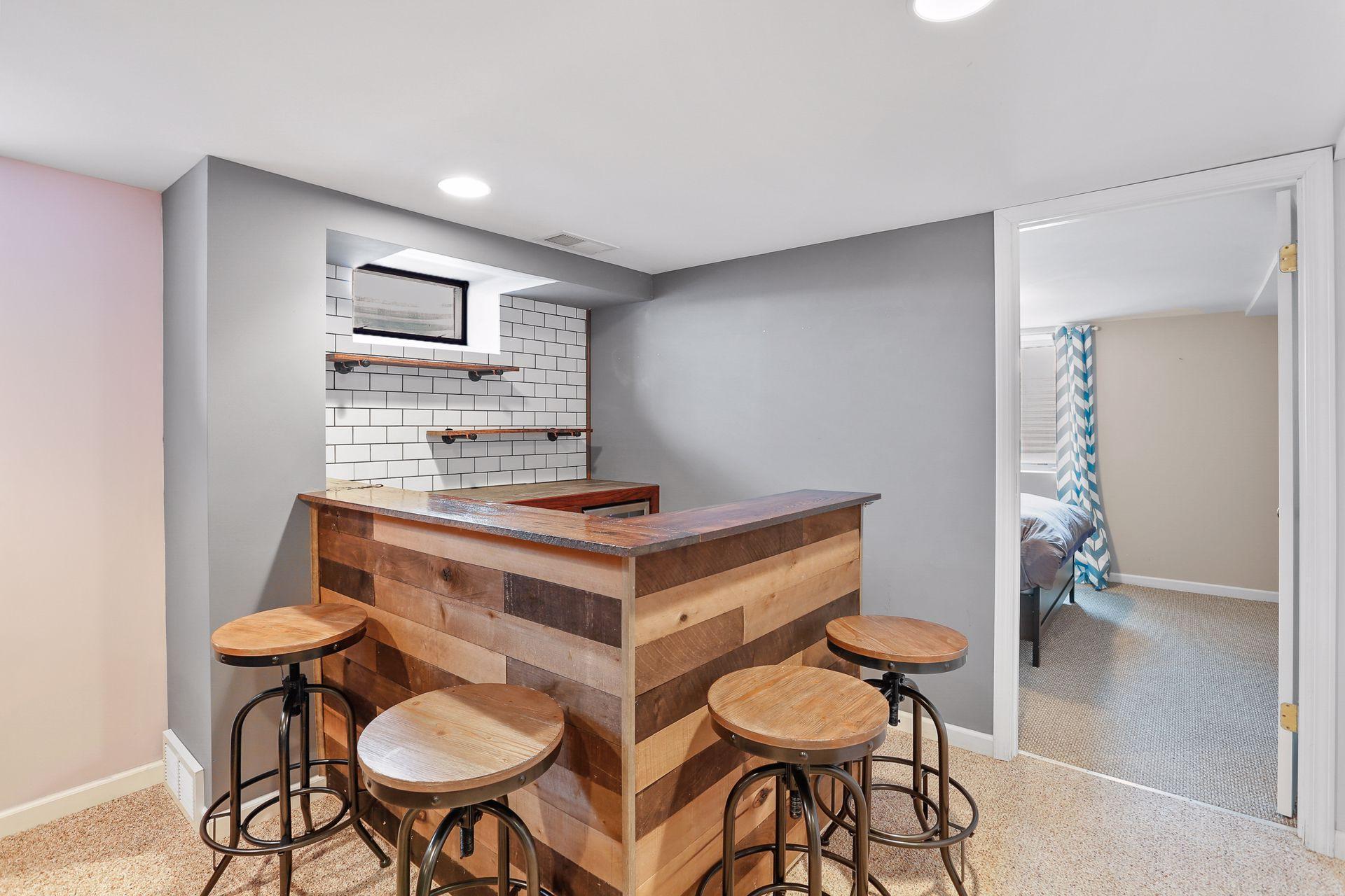 3244 Indiana Avenue N