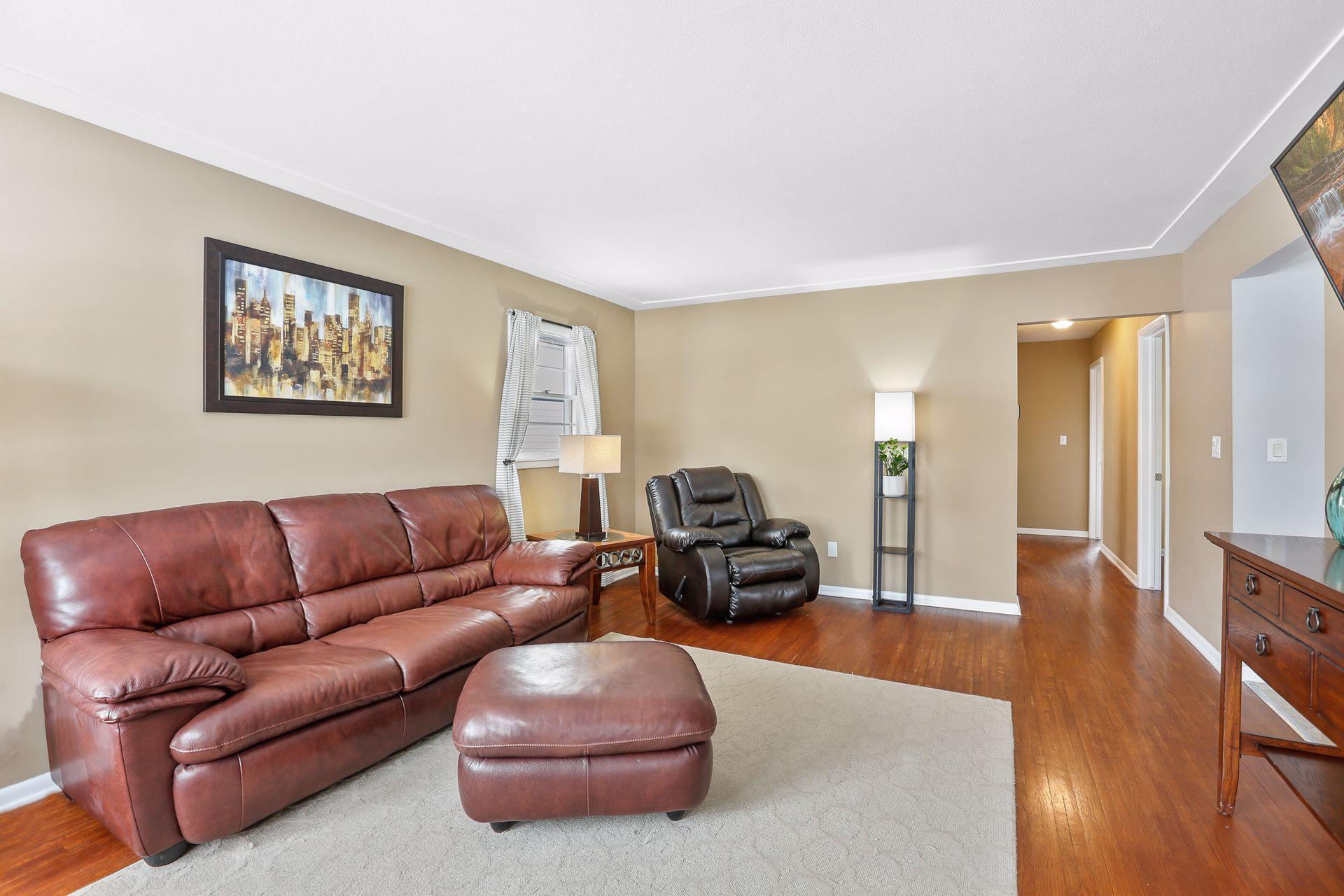 3244 Indiana Avenue N