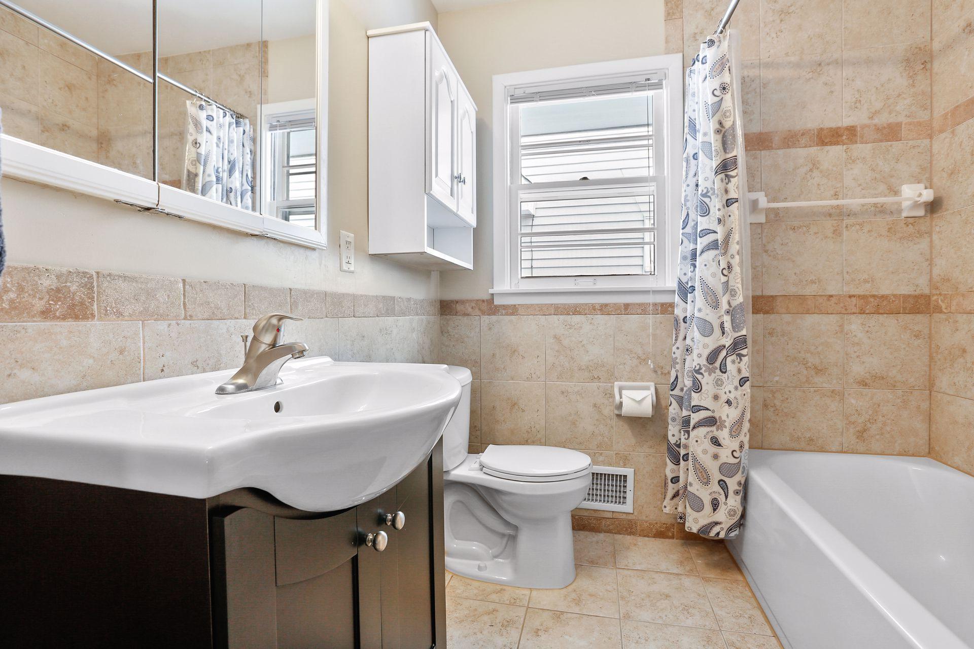 3244 Indiana Avenue N