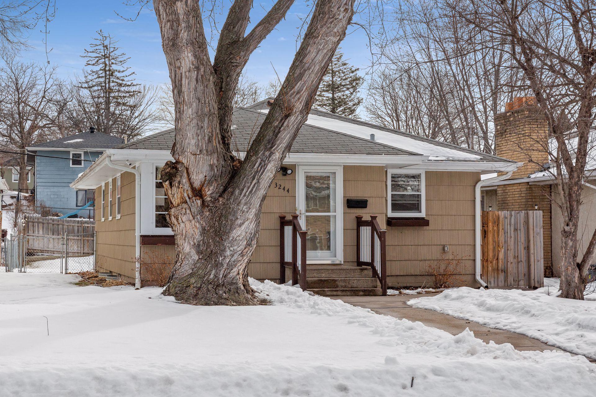 3244 Indiana Avenue N