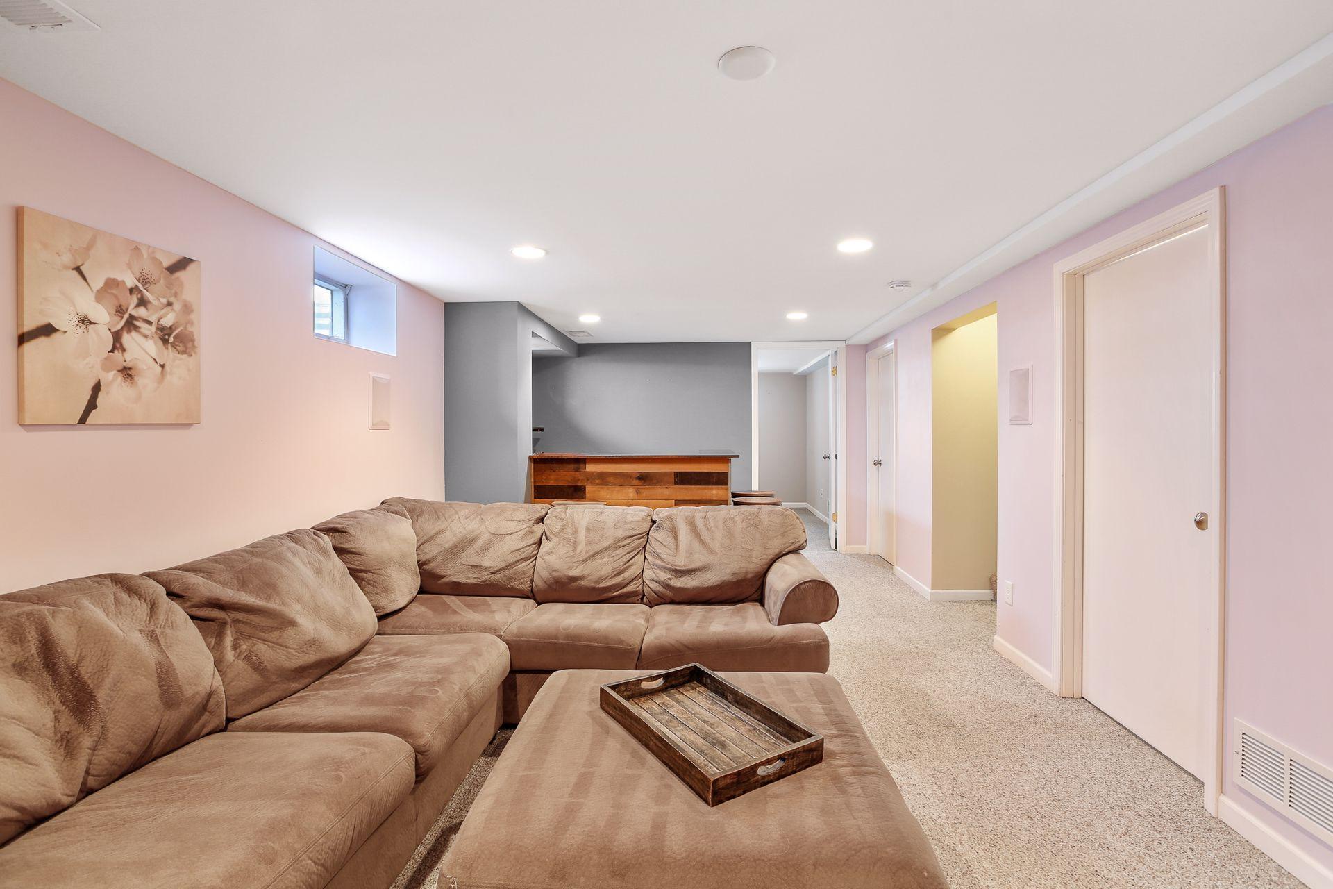 3244 Indiana Avenue N