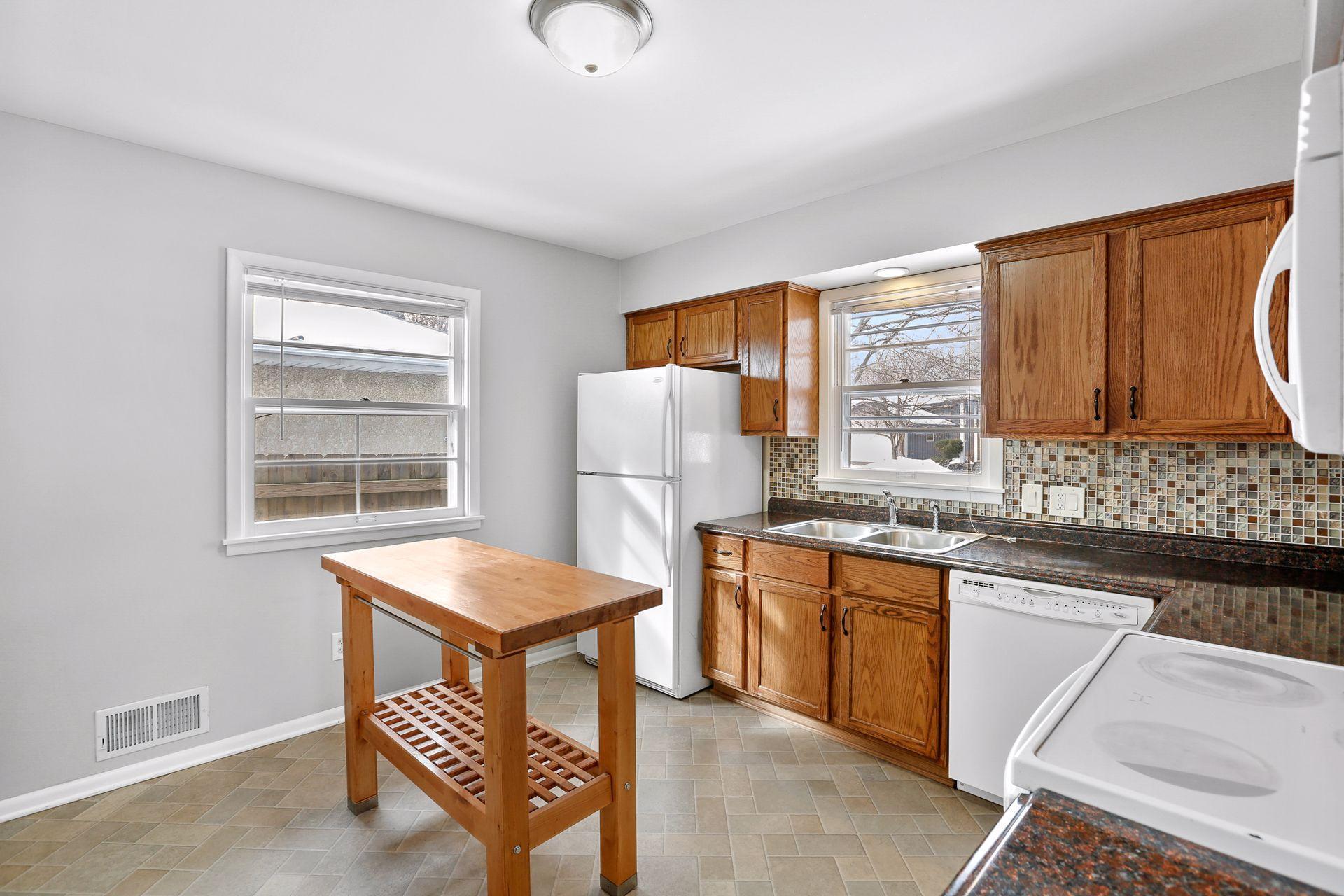 3244 Indiana Avenue N