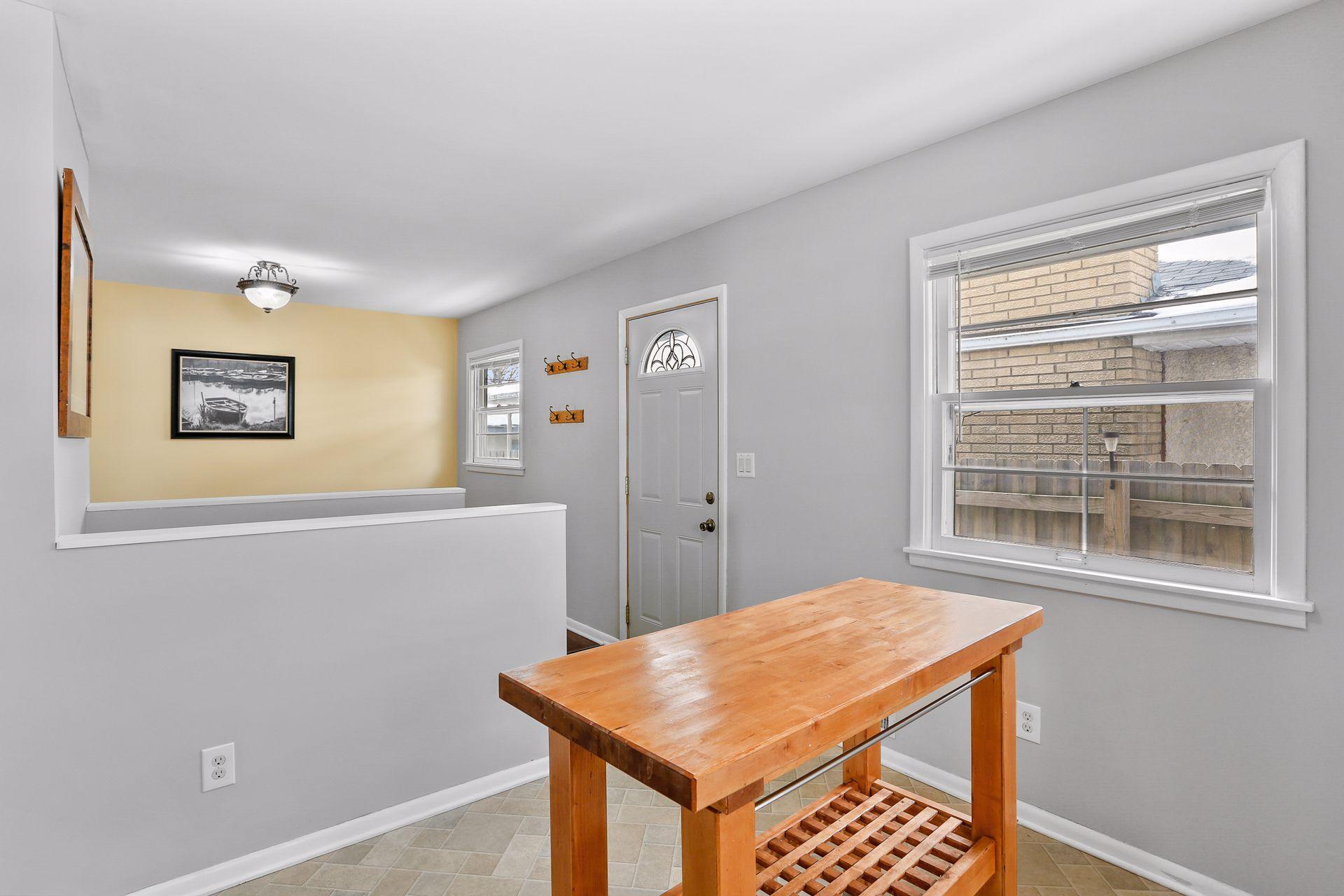 3244 Indiana Avenue N