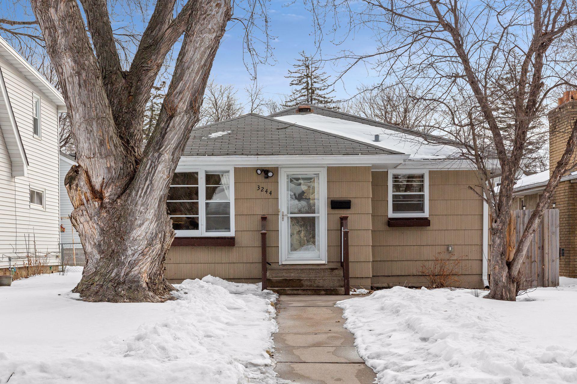 3244 Indiana Avenue N