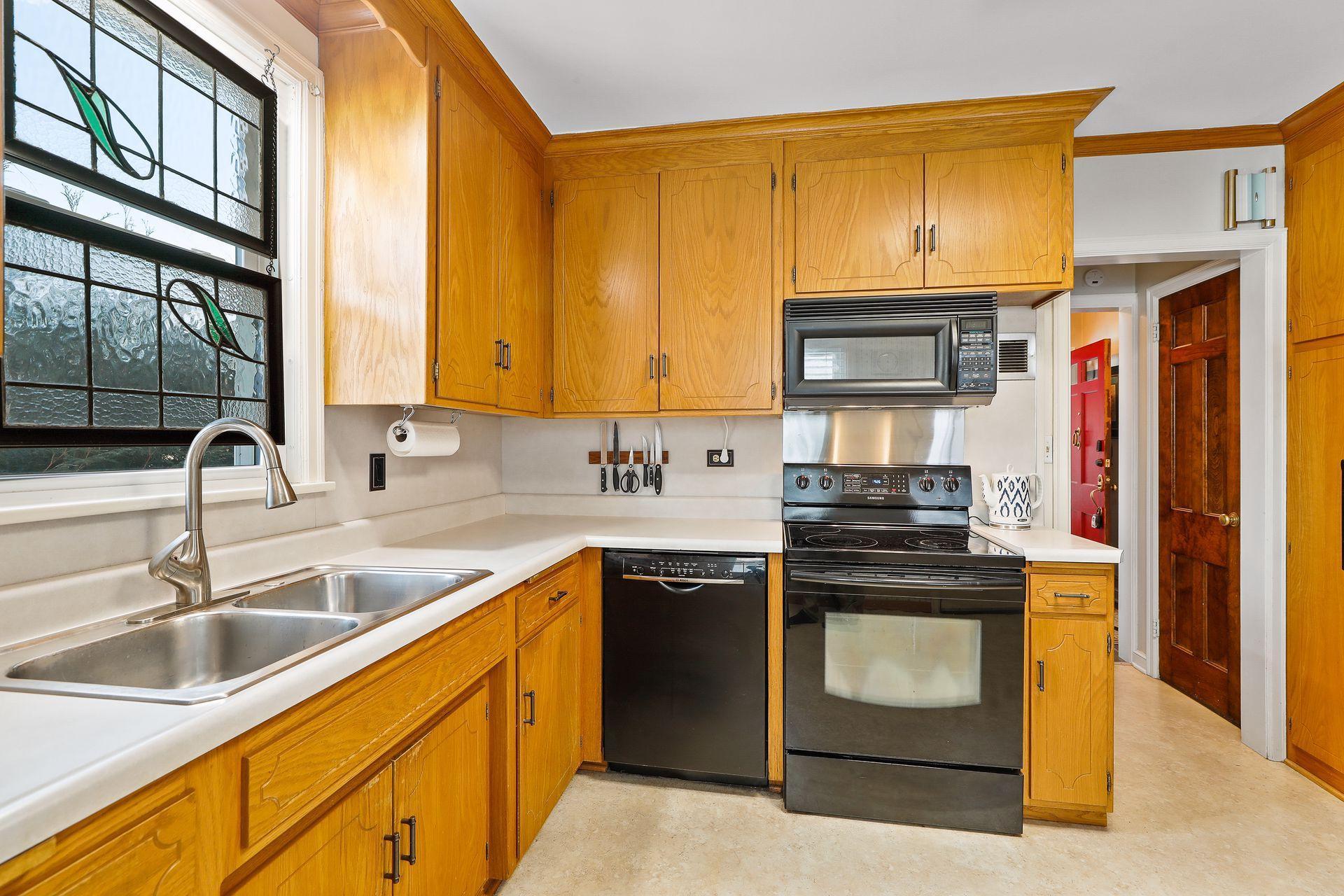 762 Montana Avenue E