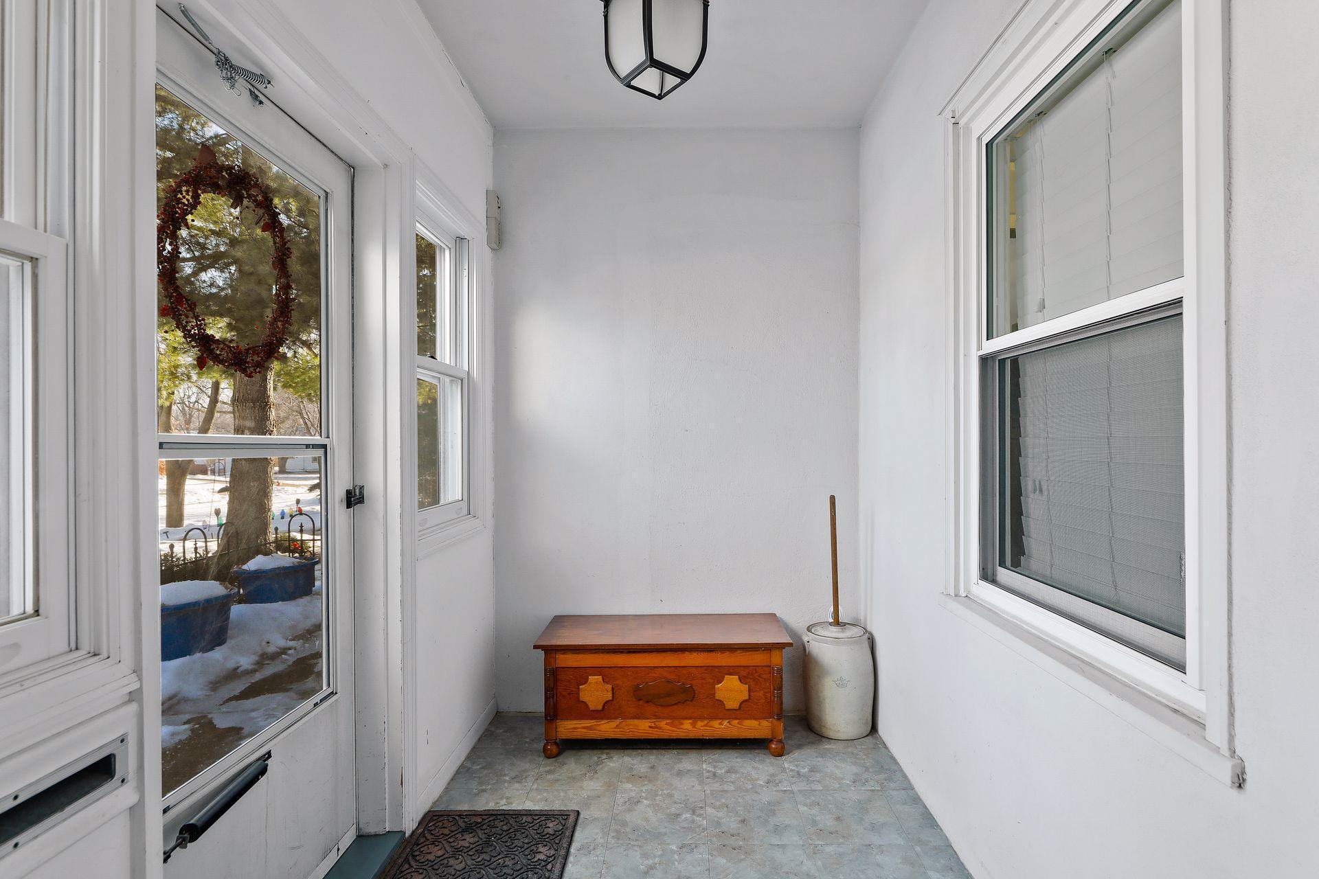 762 Montana Avenue E