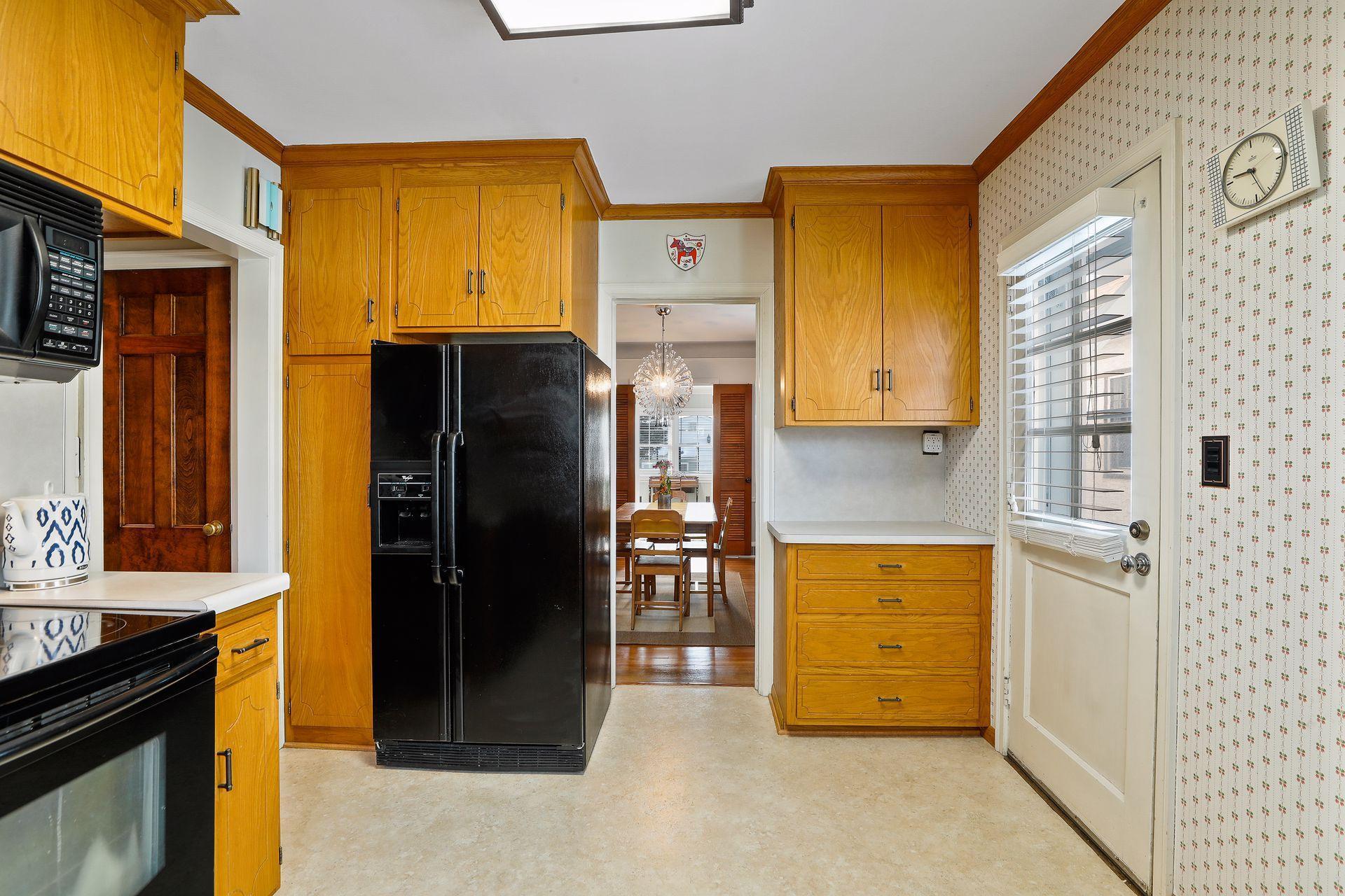 762 Montana Avenue E