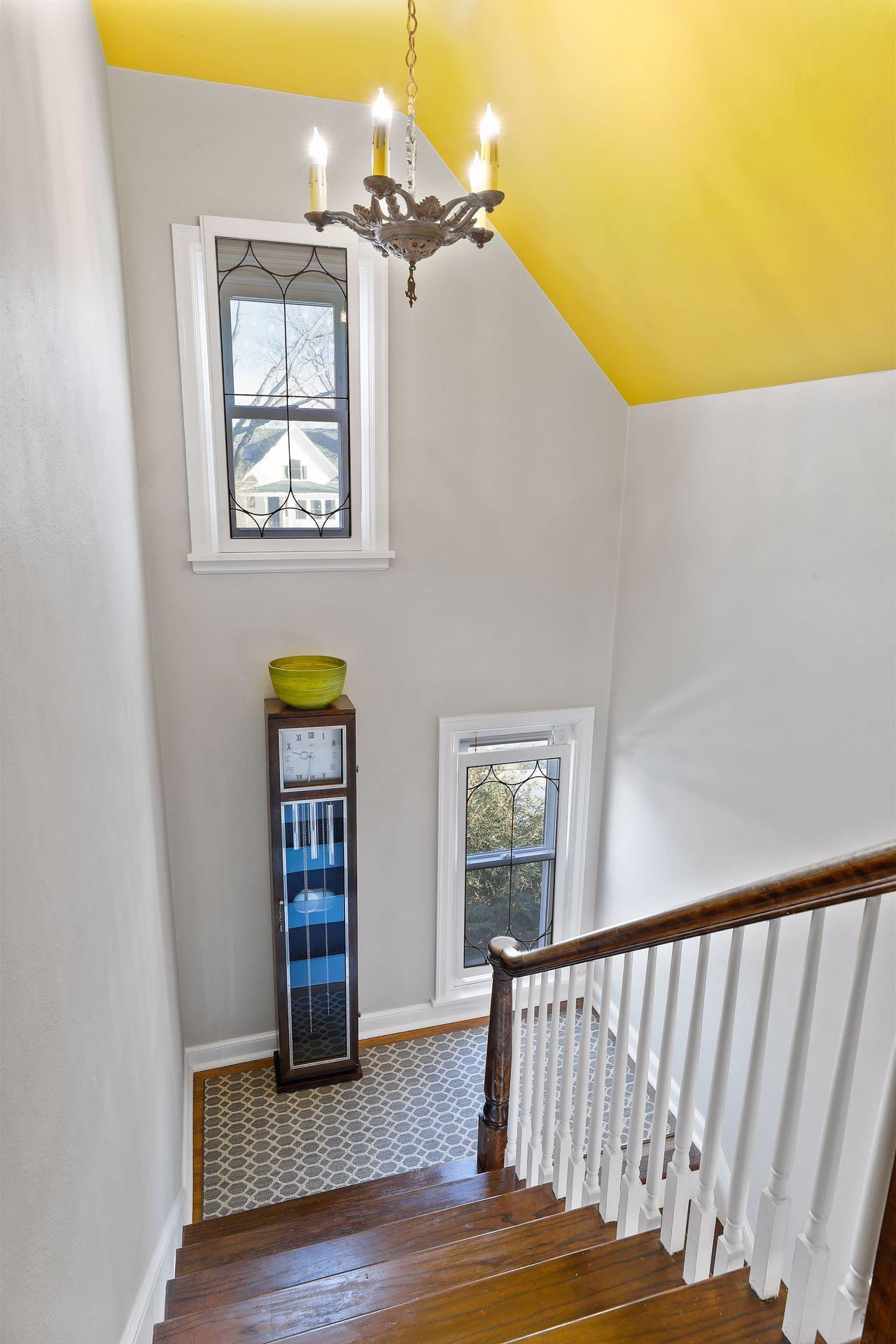 762 Montana Avenue E