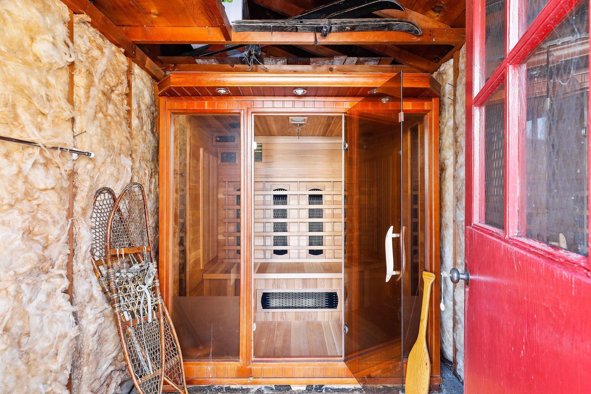 762 Montana Avenue E