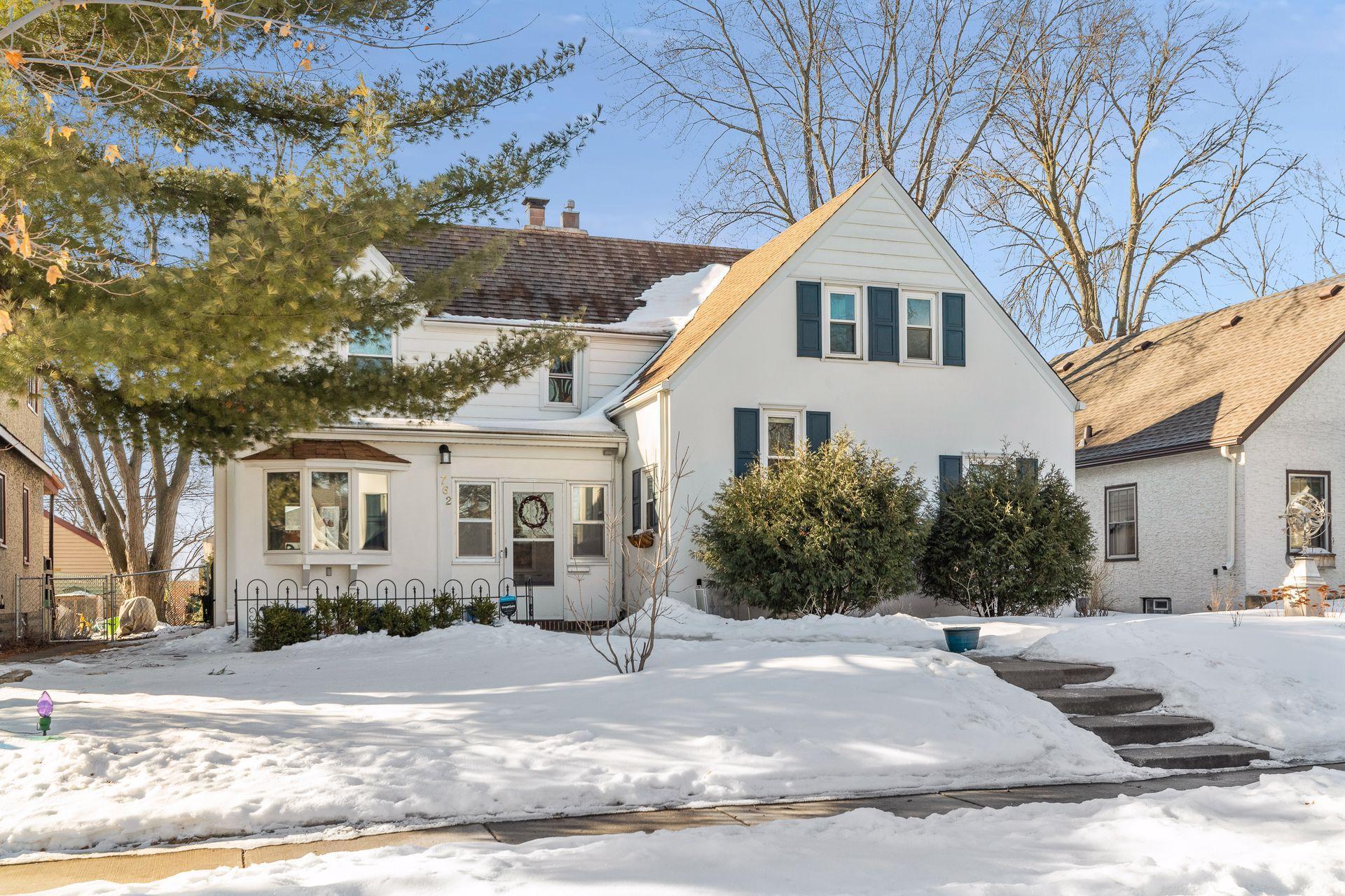 762 Montana Avenue E