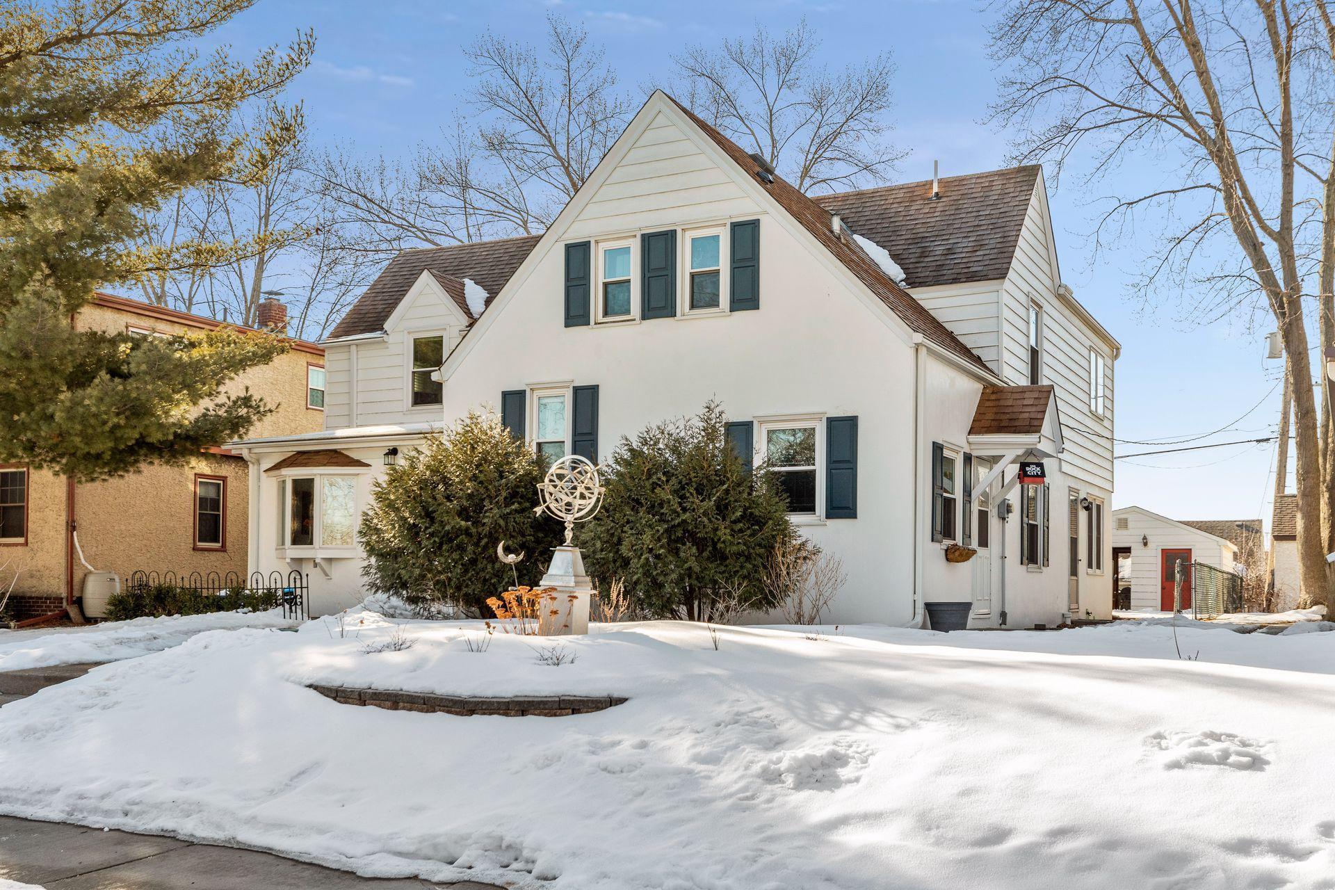 762 Montana Avenue E