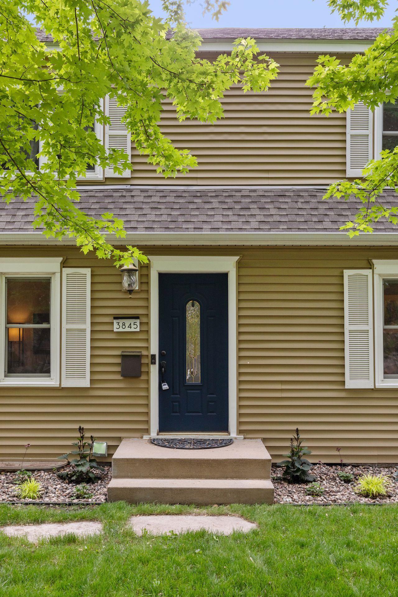 3845 Yates Avenue N
