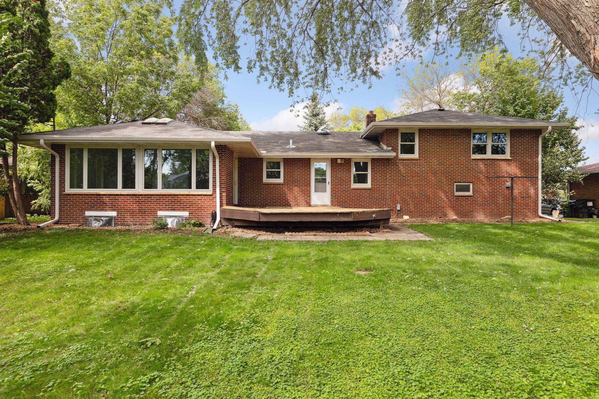 1686 Skillman Avenue W