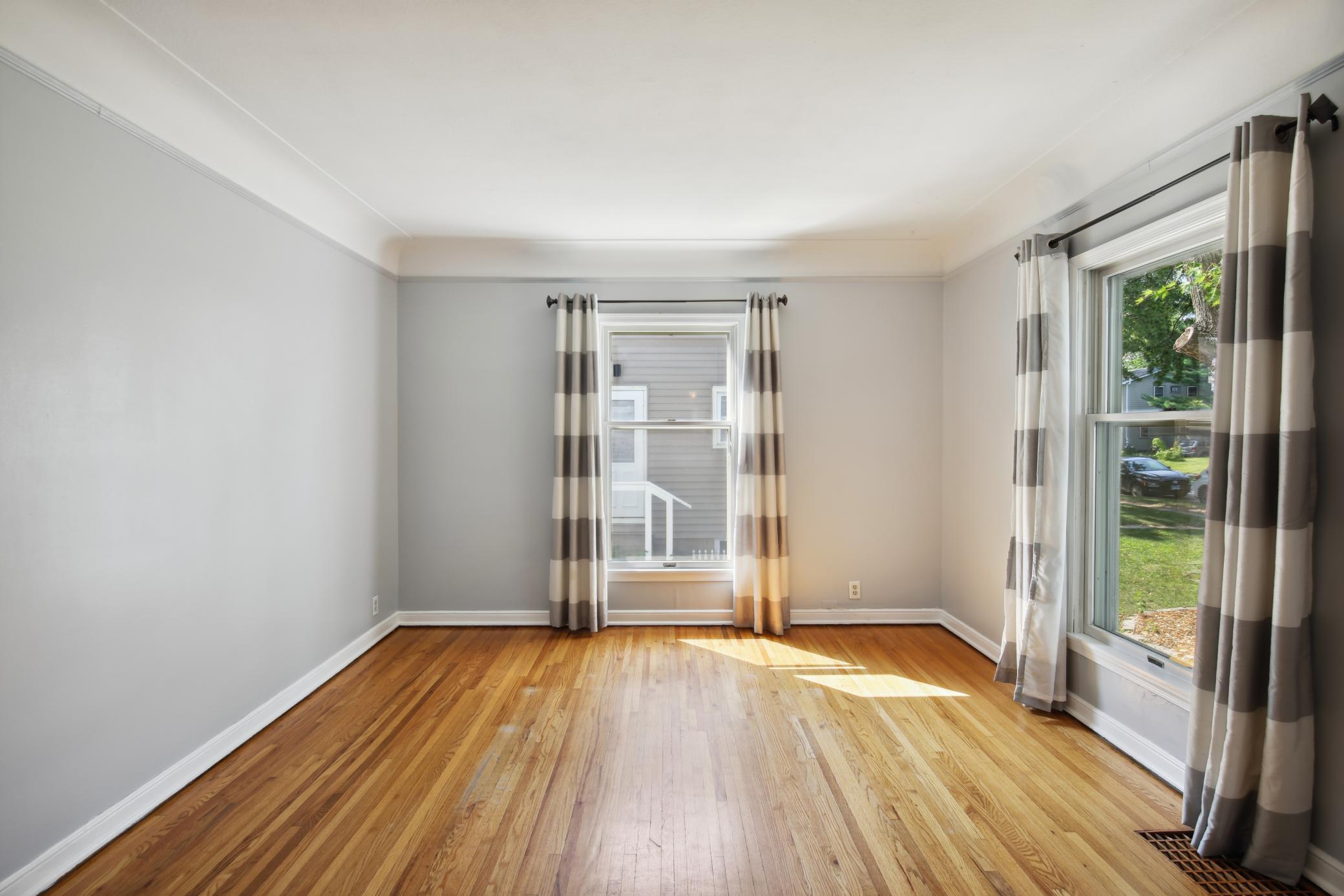 3605 Quebec Avenue S