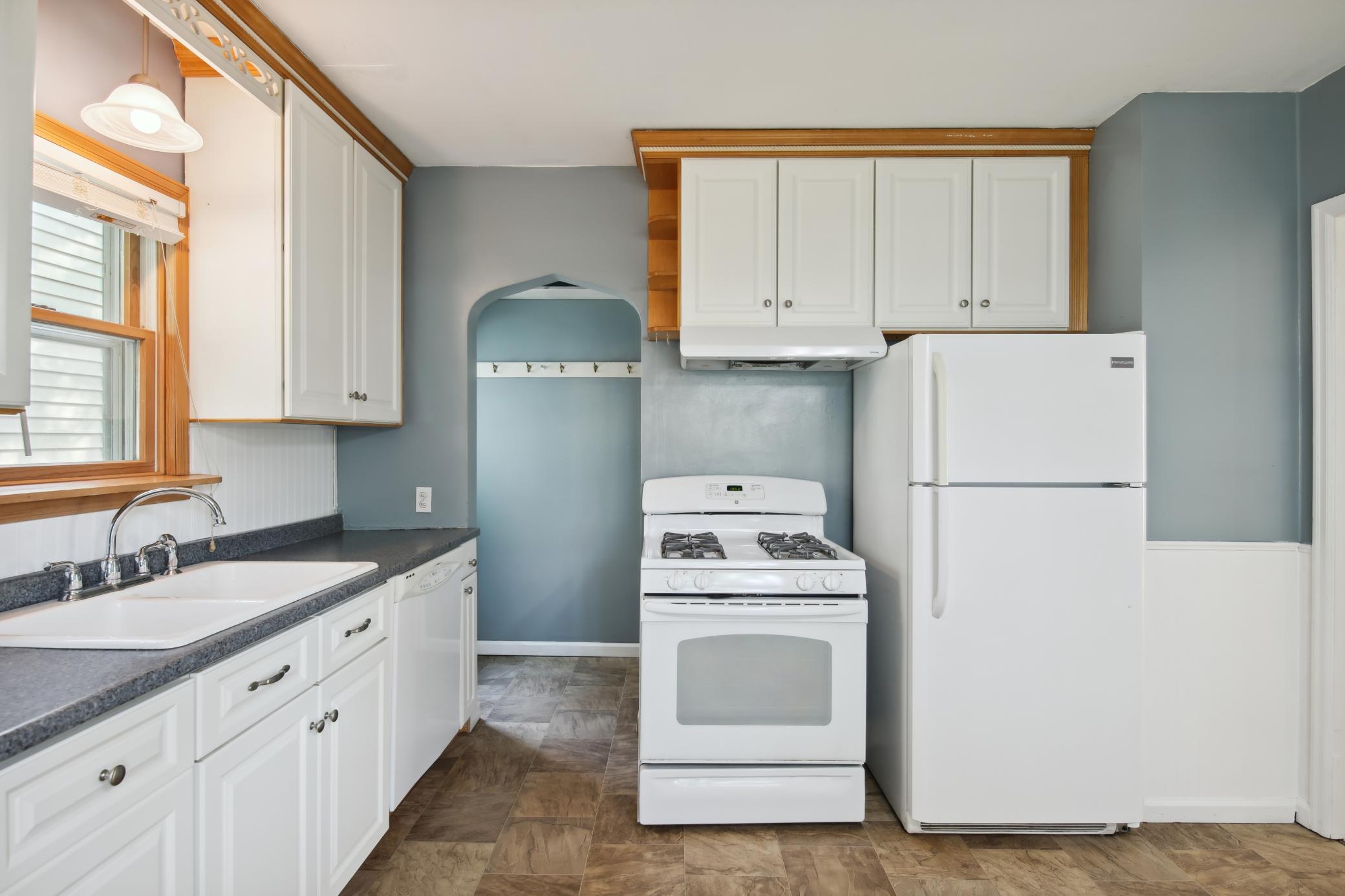 3605 Quebec Avenue S