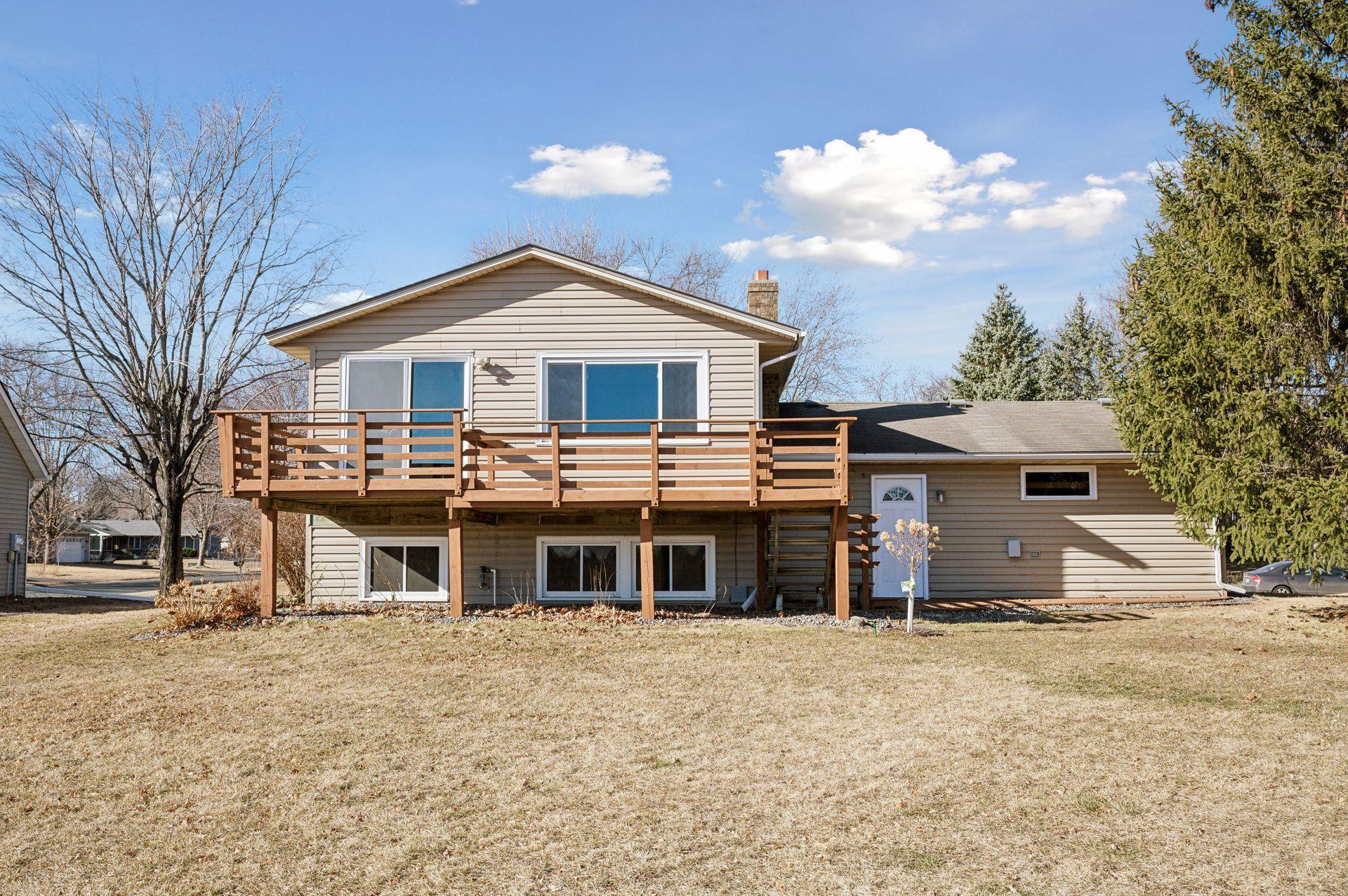 10680 Lancaster Lane N