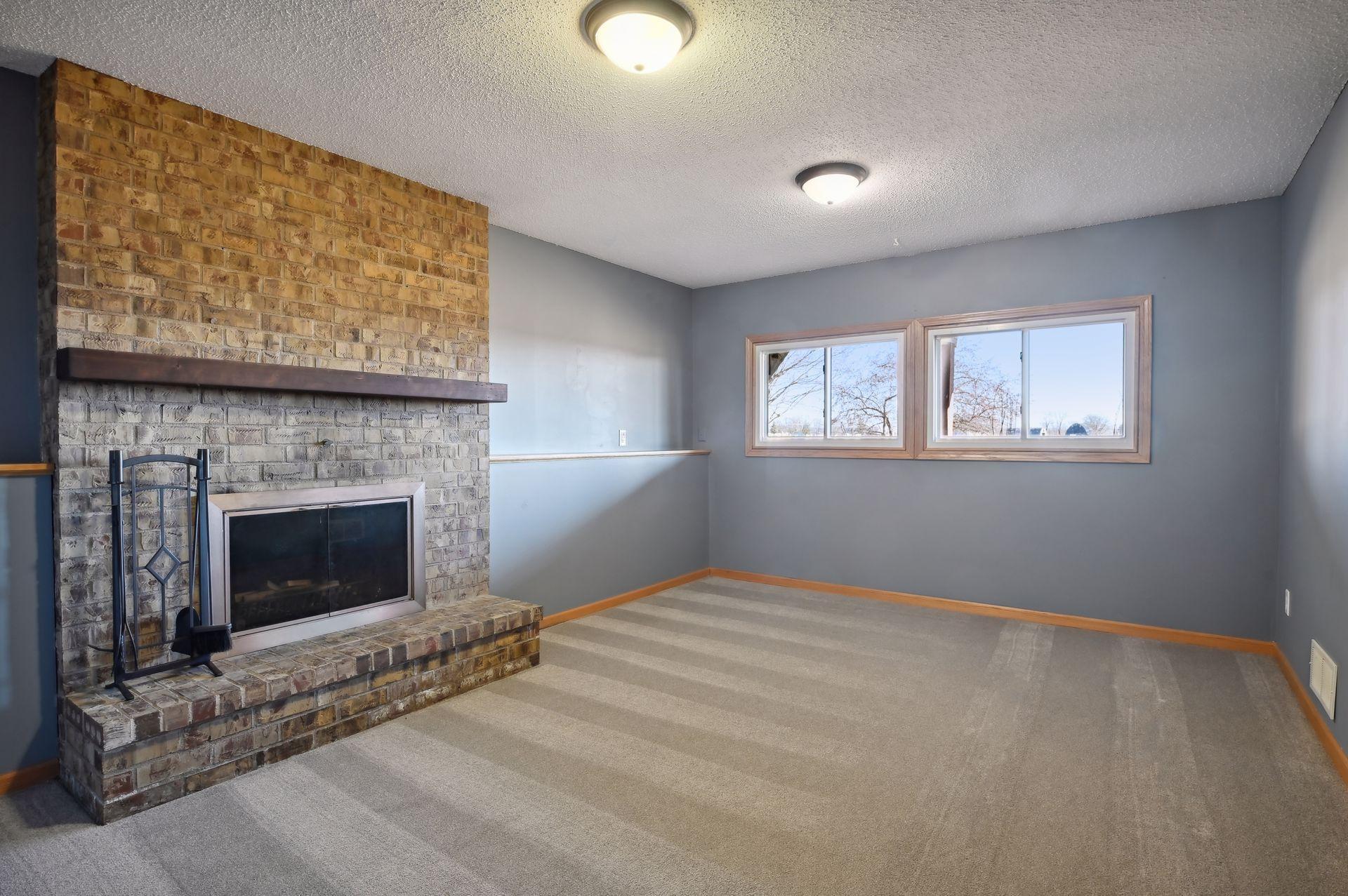 10680 Lancaster Lane N