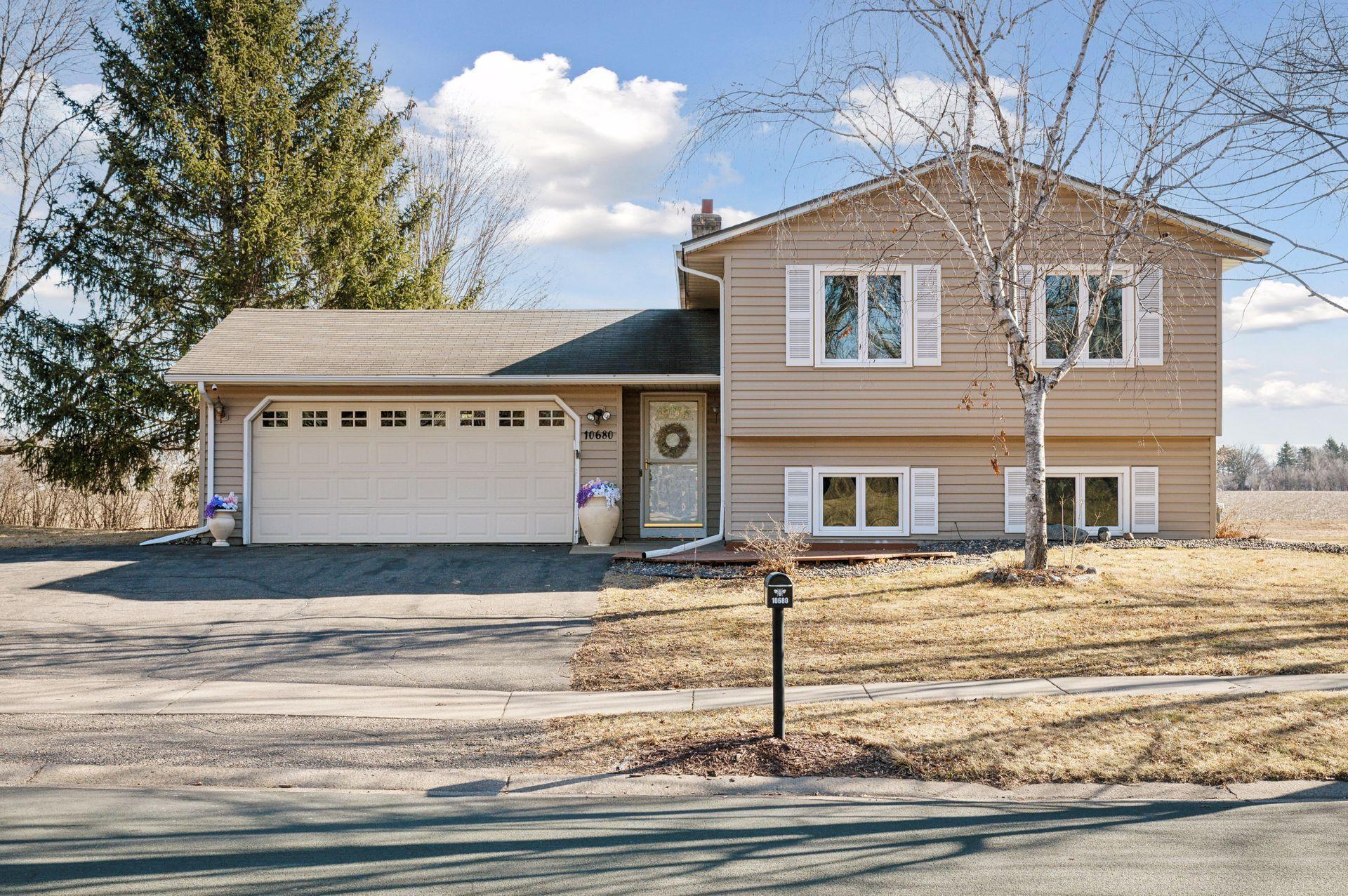 10680 Lancaster Lane N