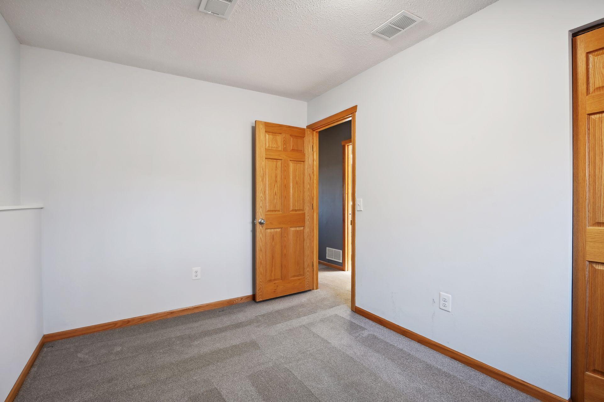 10680 Lancaster Lane N