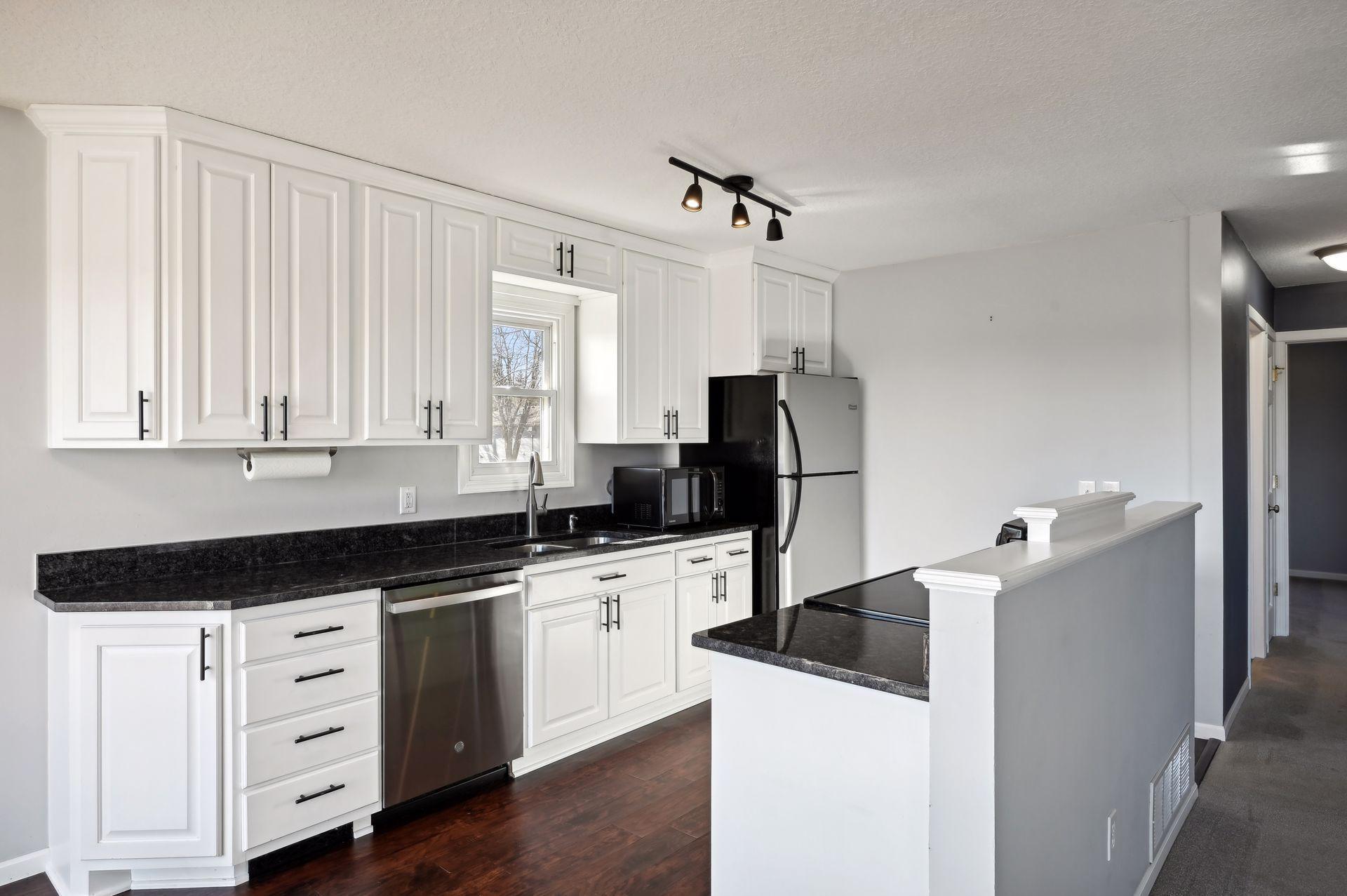 10680 Lancaster Lane N